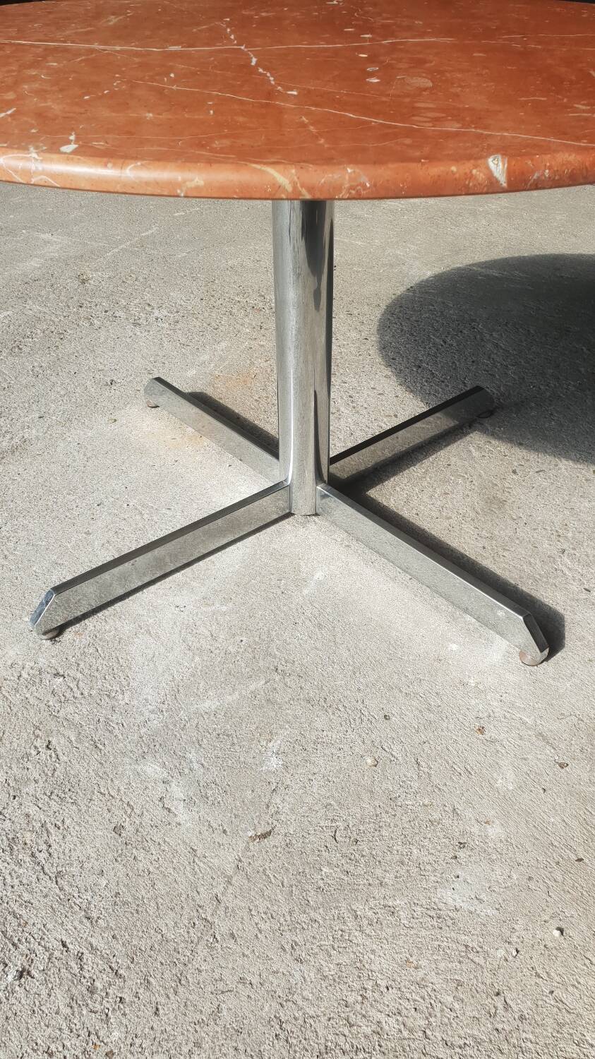 Round dining table Roche Bobois 1970