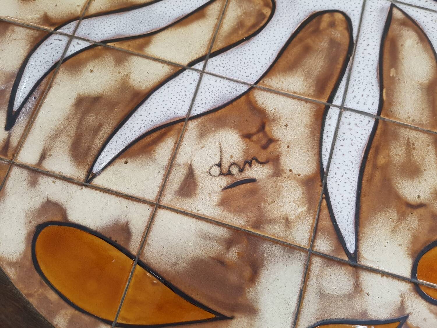 Ceramic coffee table by Dan