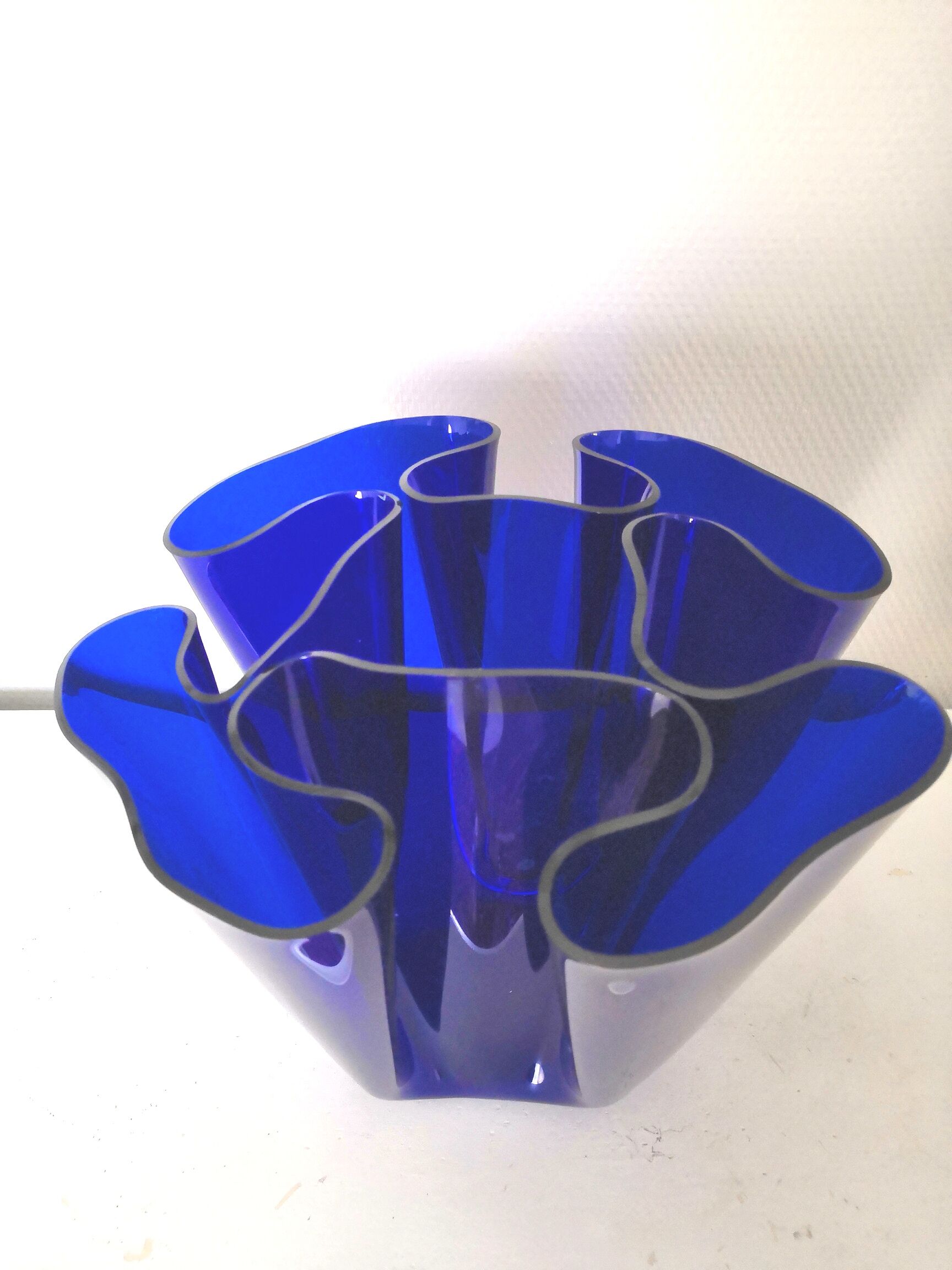 Blue handkerchief vase in plexiglass 70s
