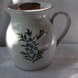 Pitcher in enamelled sandstone with ice reserve