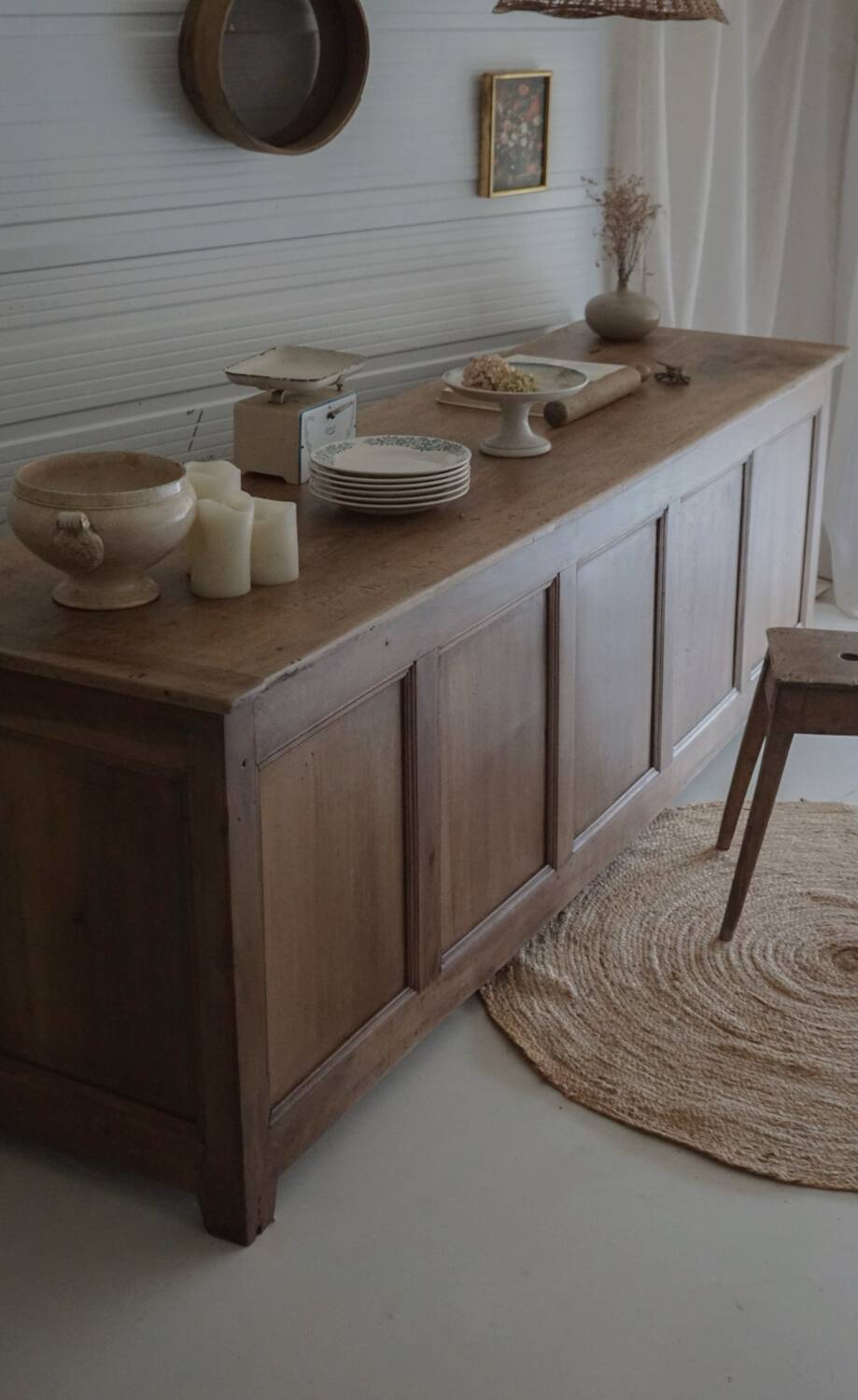 Old trading counter in solid oak – 19th century trade furniture