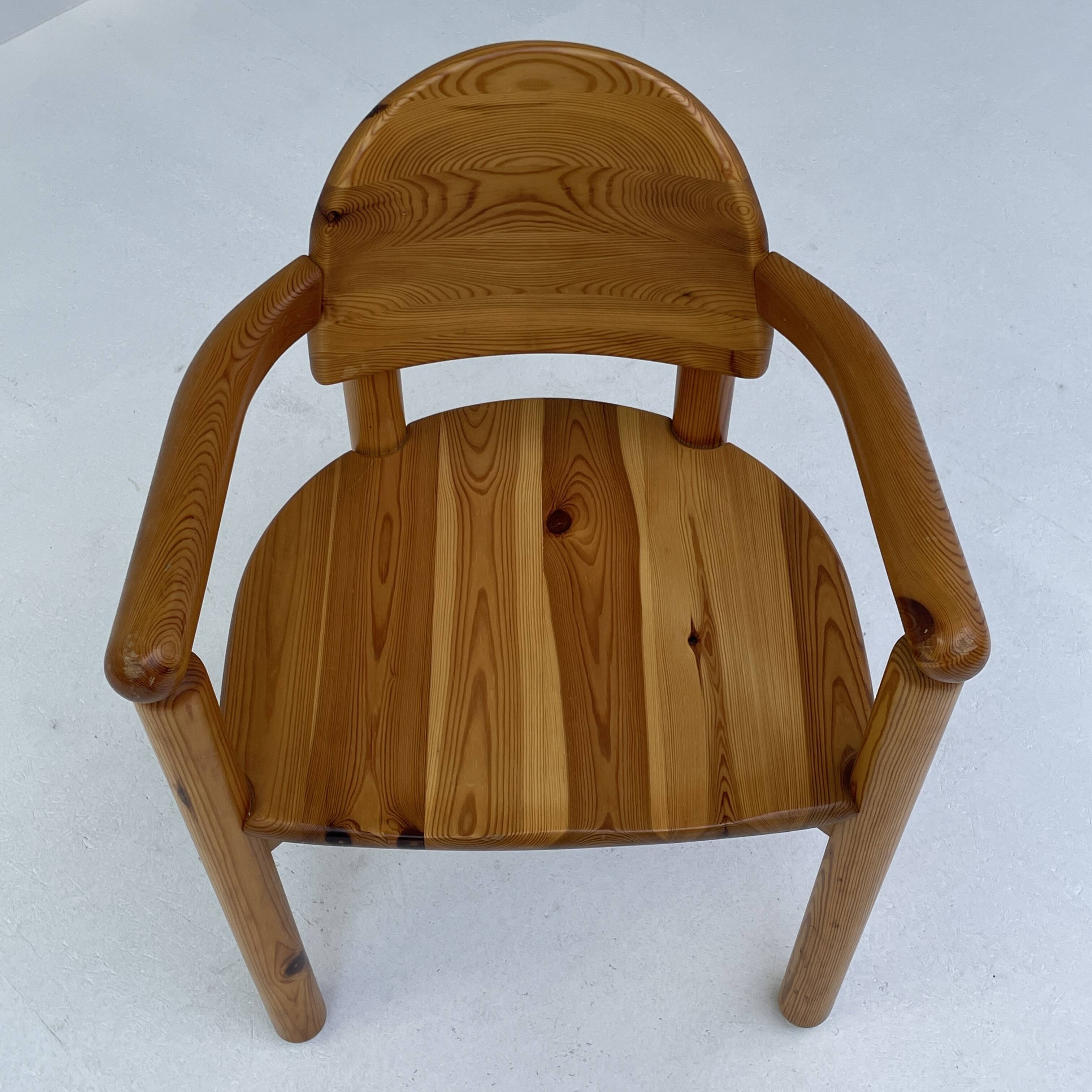 Daumiller chair with arms