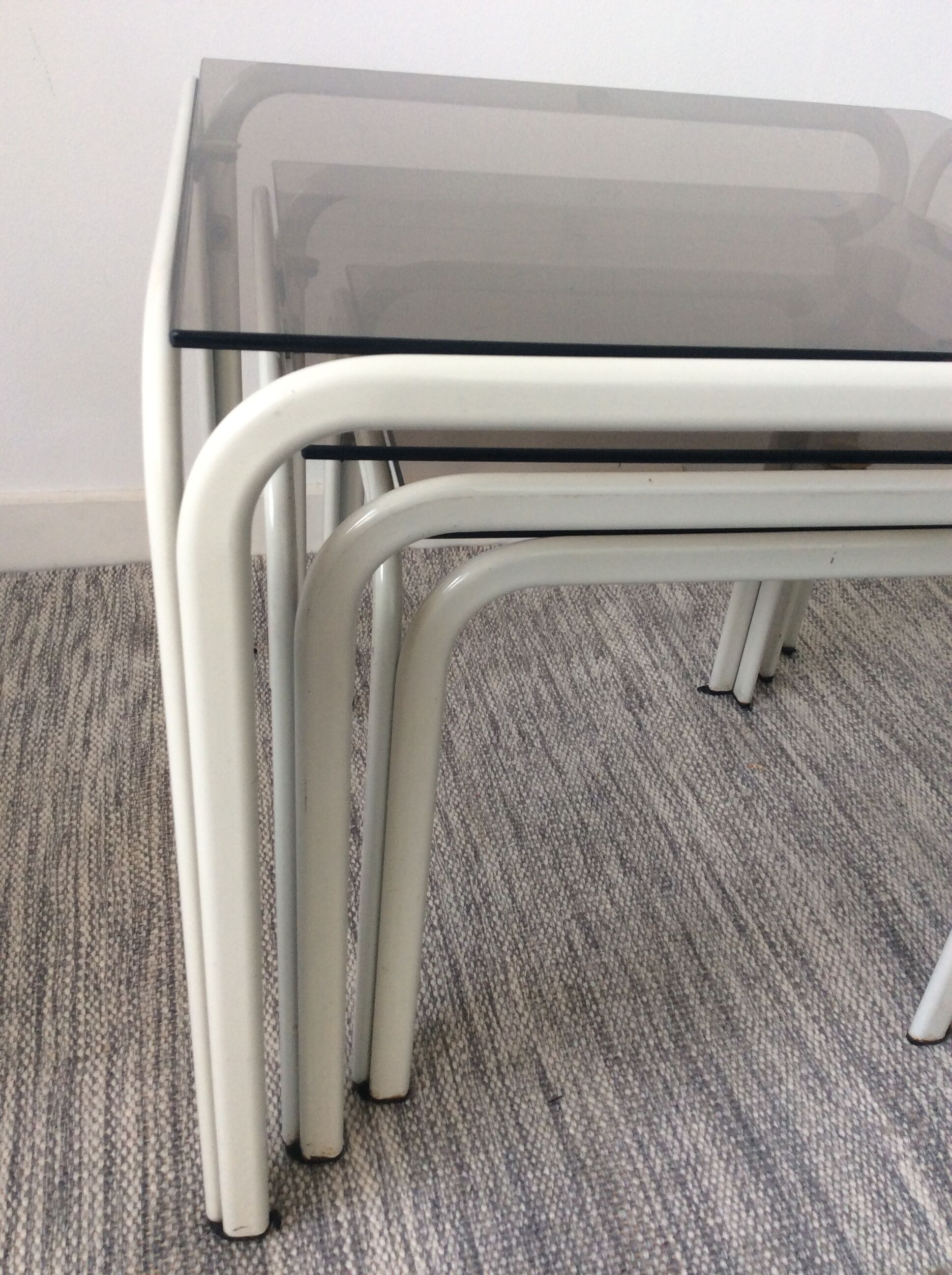 Series of 3 vintage pull-out tables from the 70s