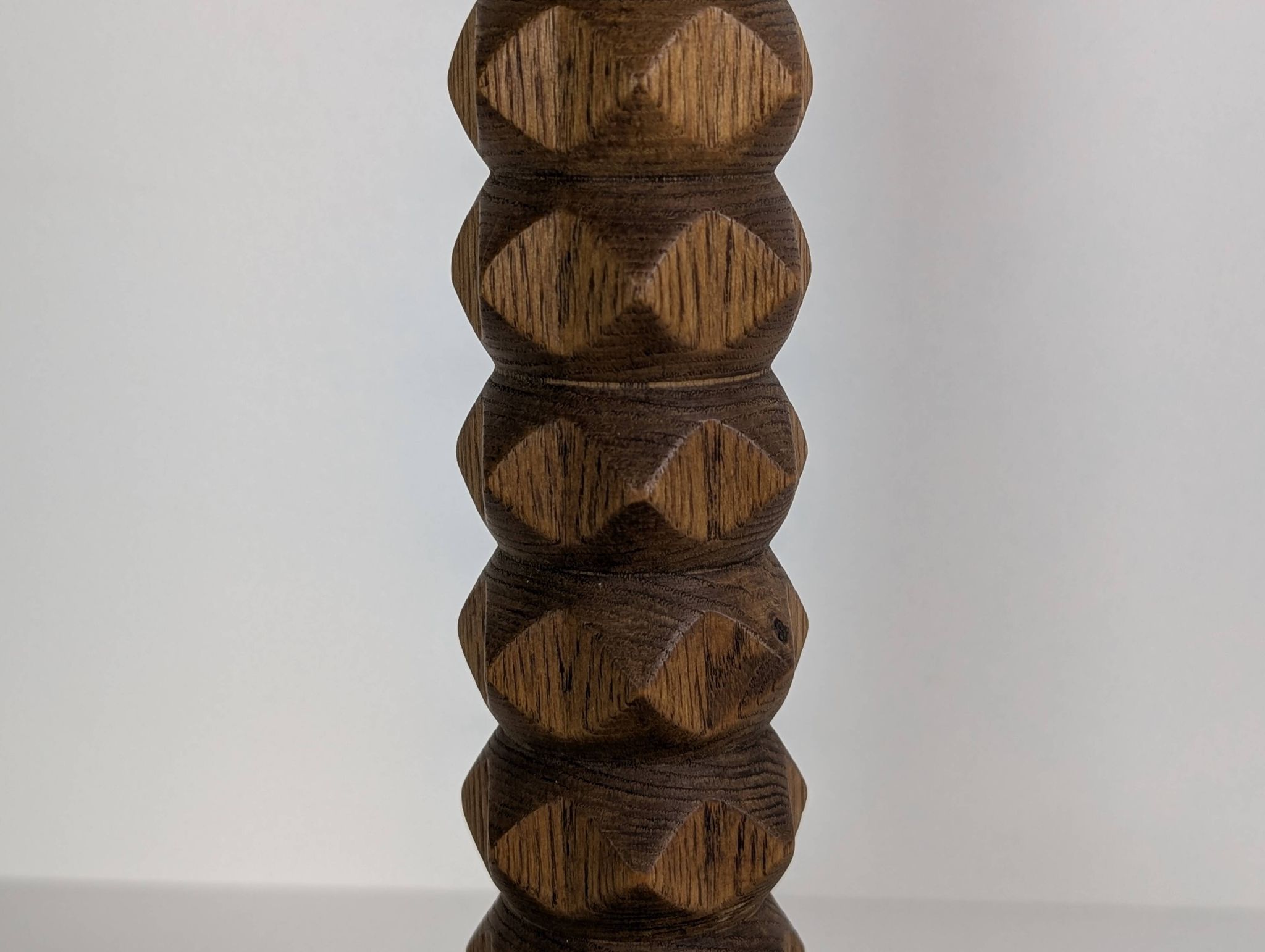 Lampe en chêne