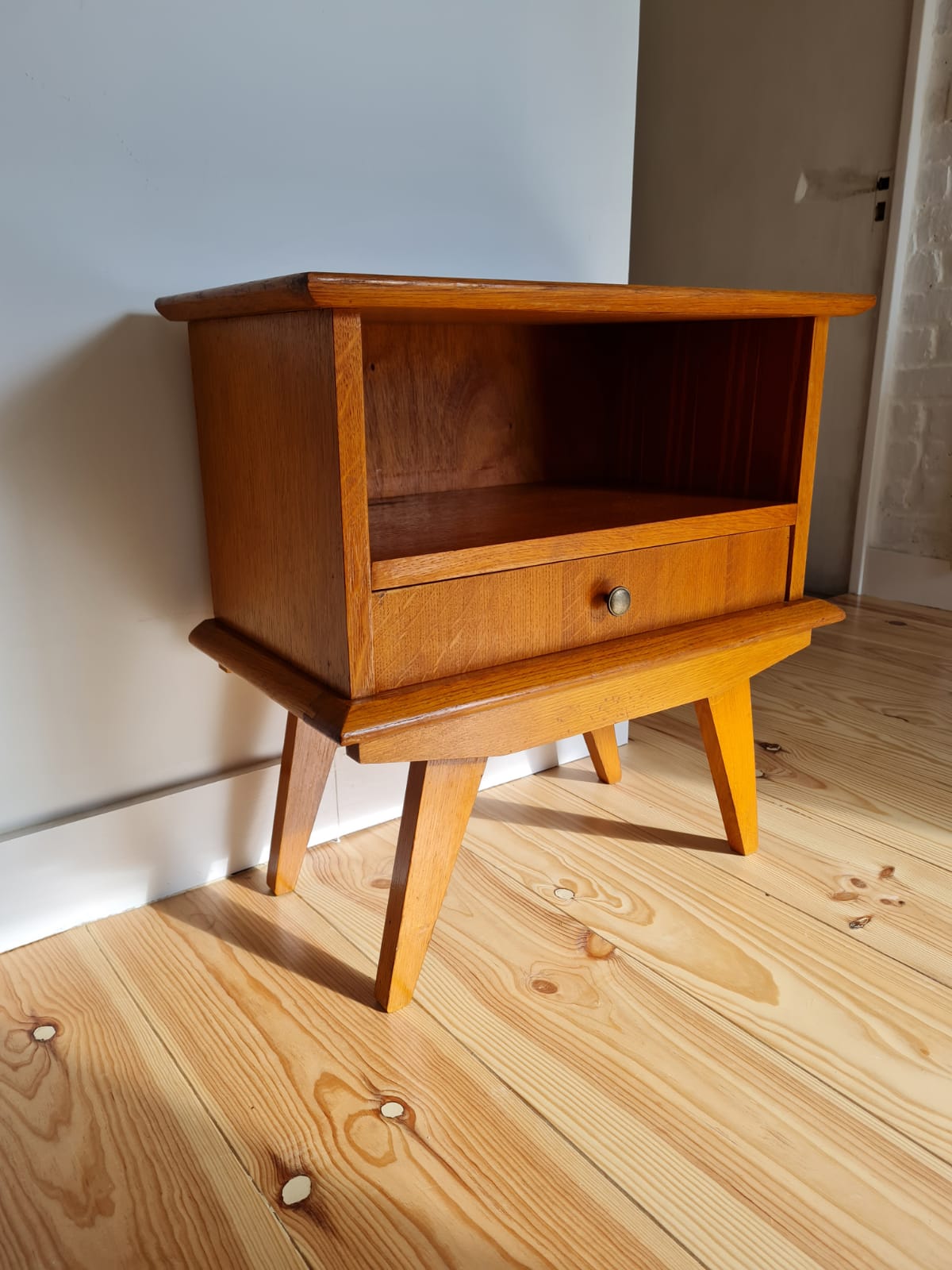 Bedside foot compass 1960