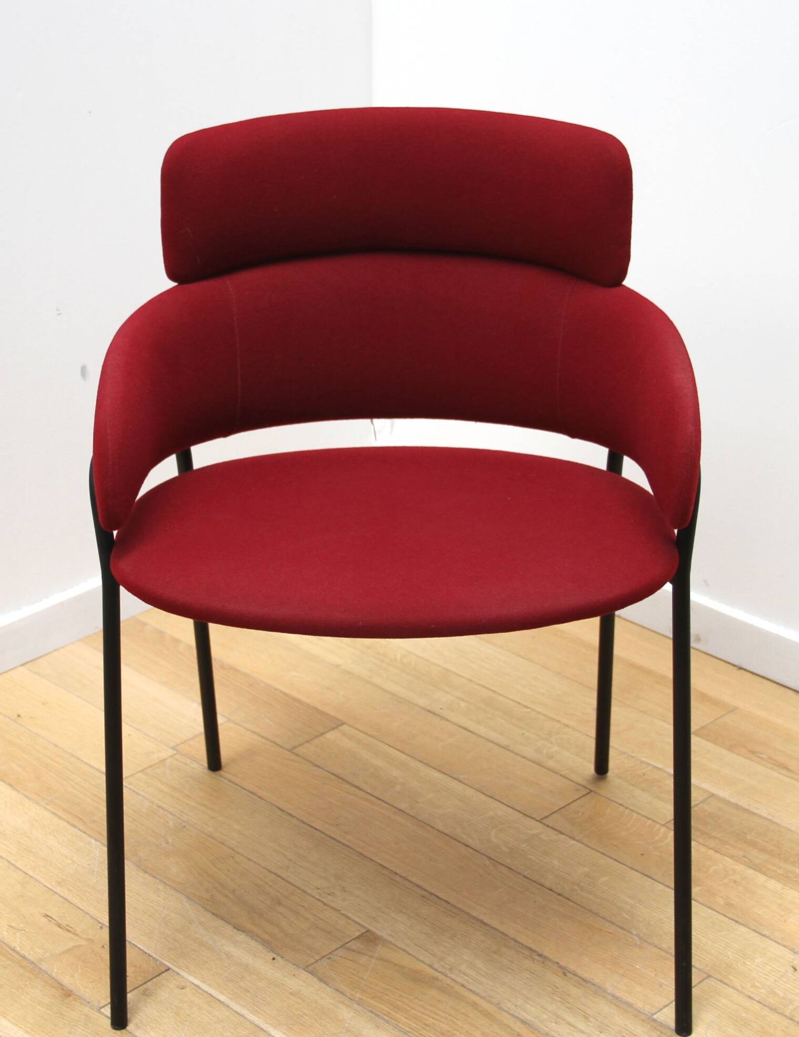 “Strike chair” designer chair, Armet