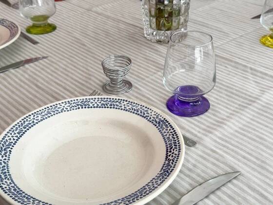 Set of 6 vintage blue and white speckled soup plates