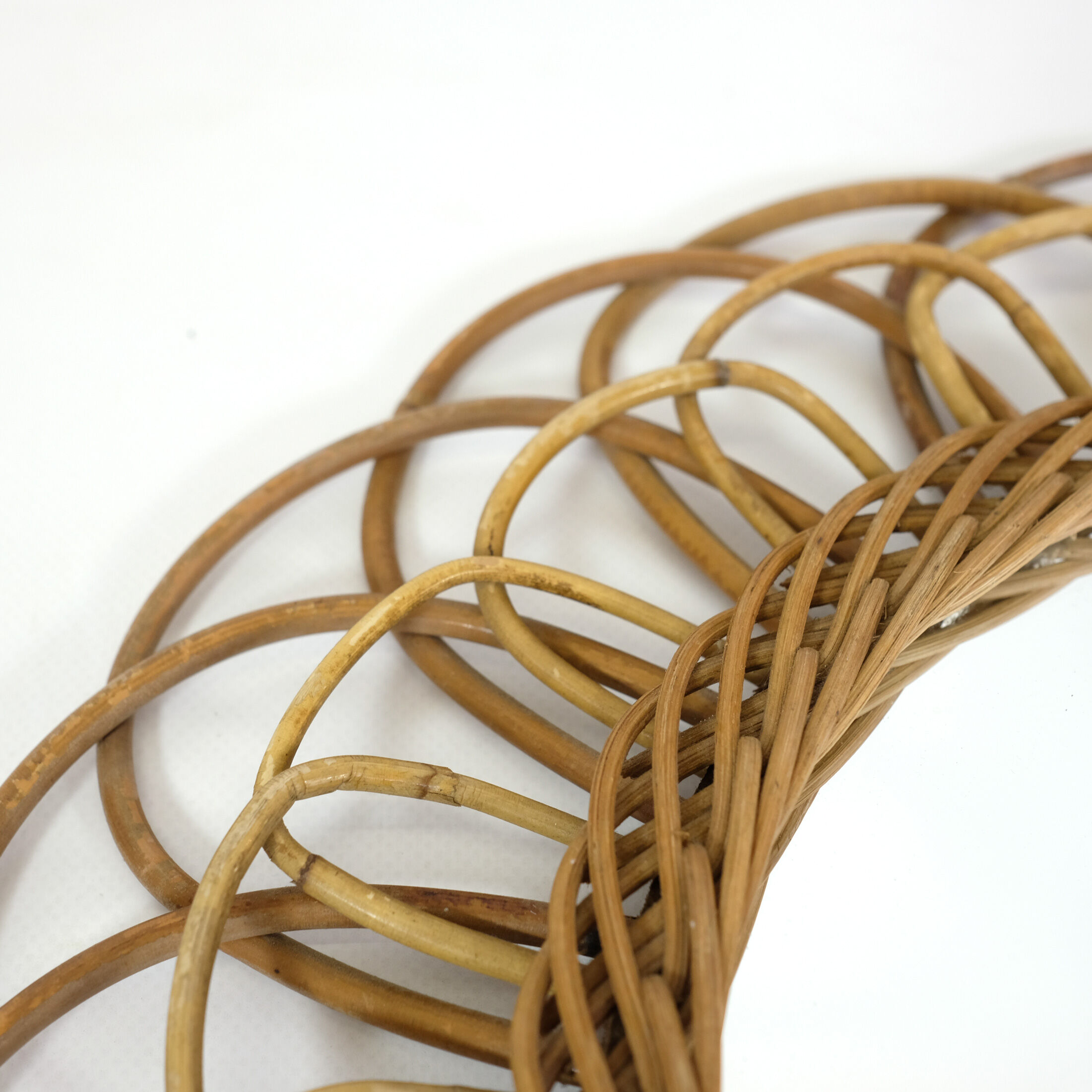 Rattan flower mirror, 1960s, 42 cm.