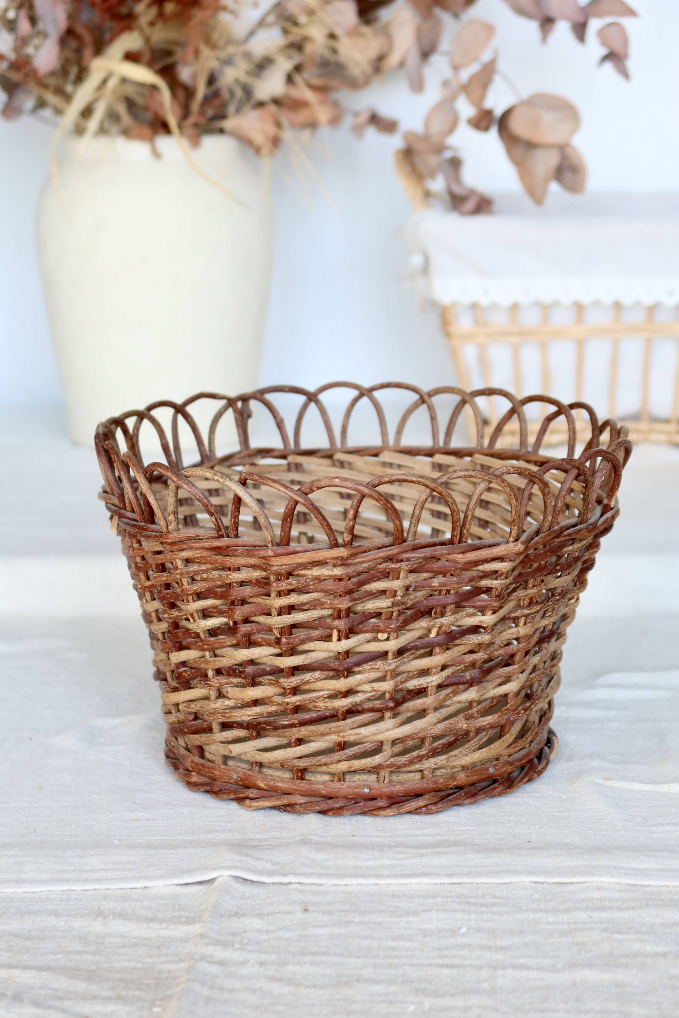 Large vintage woven rattan cache-pot