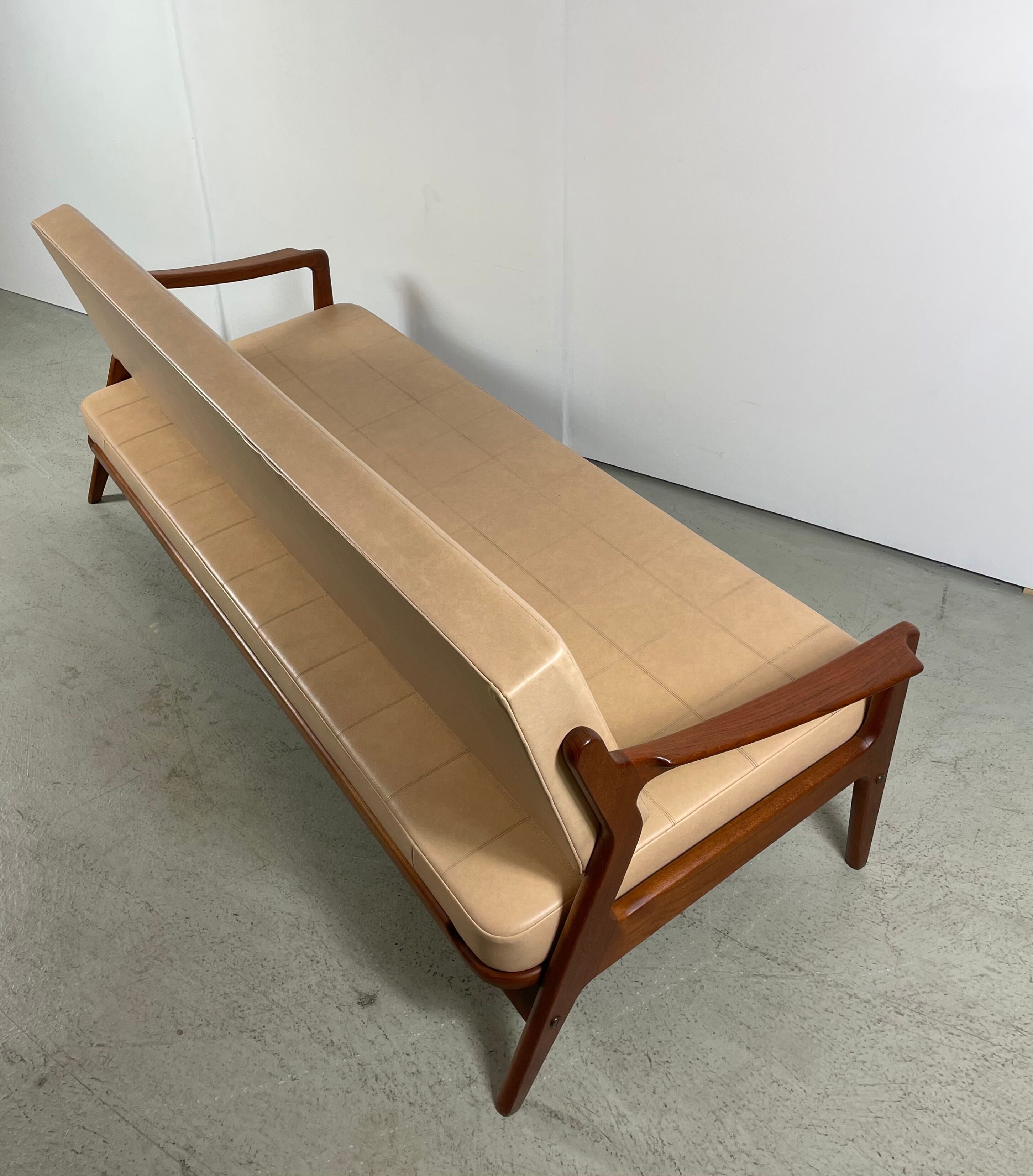 Teak daybed by Arne Wahl Iversen for Komfort Denmark, 1960