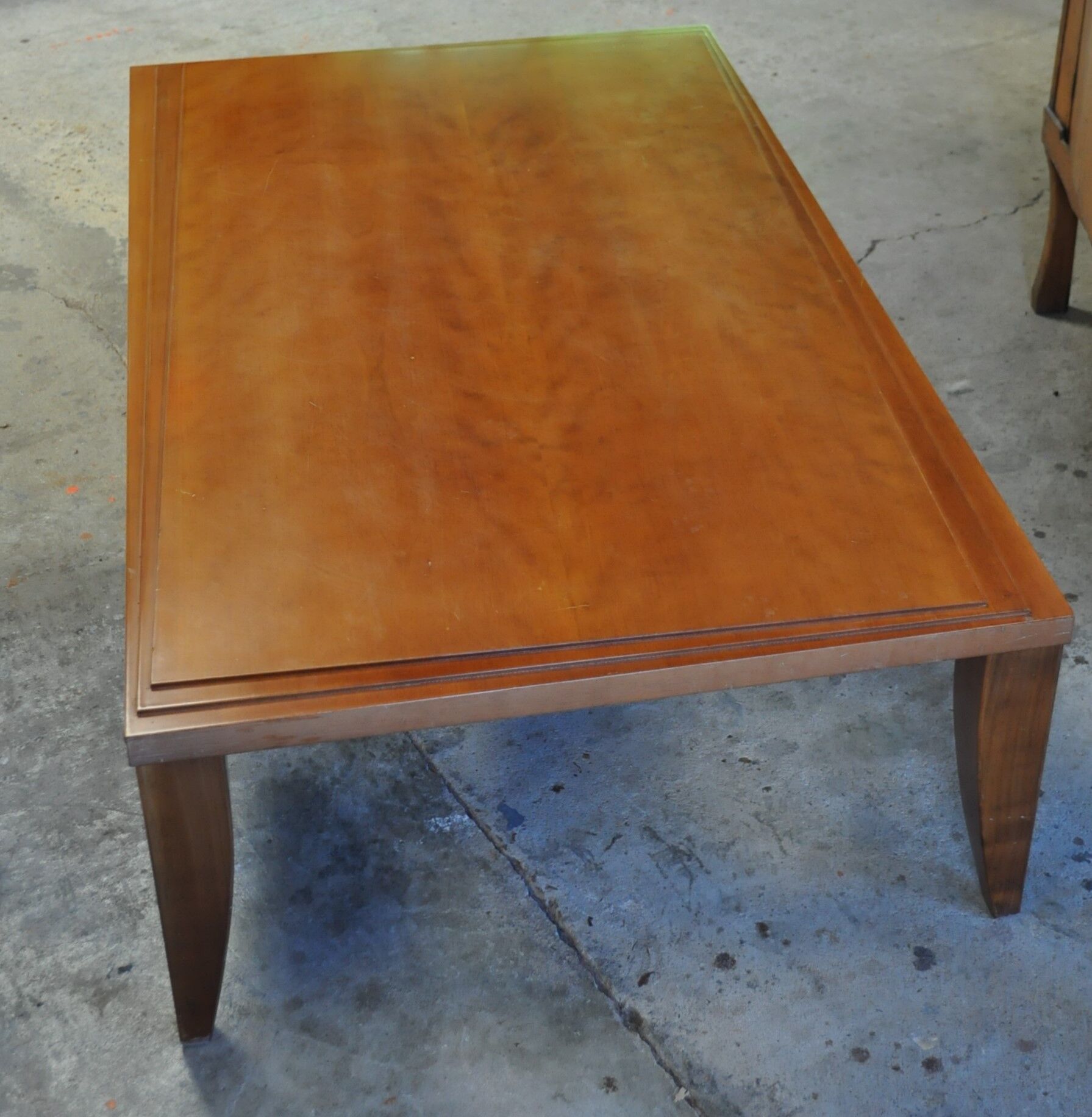 Design coffee table