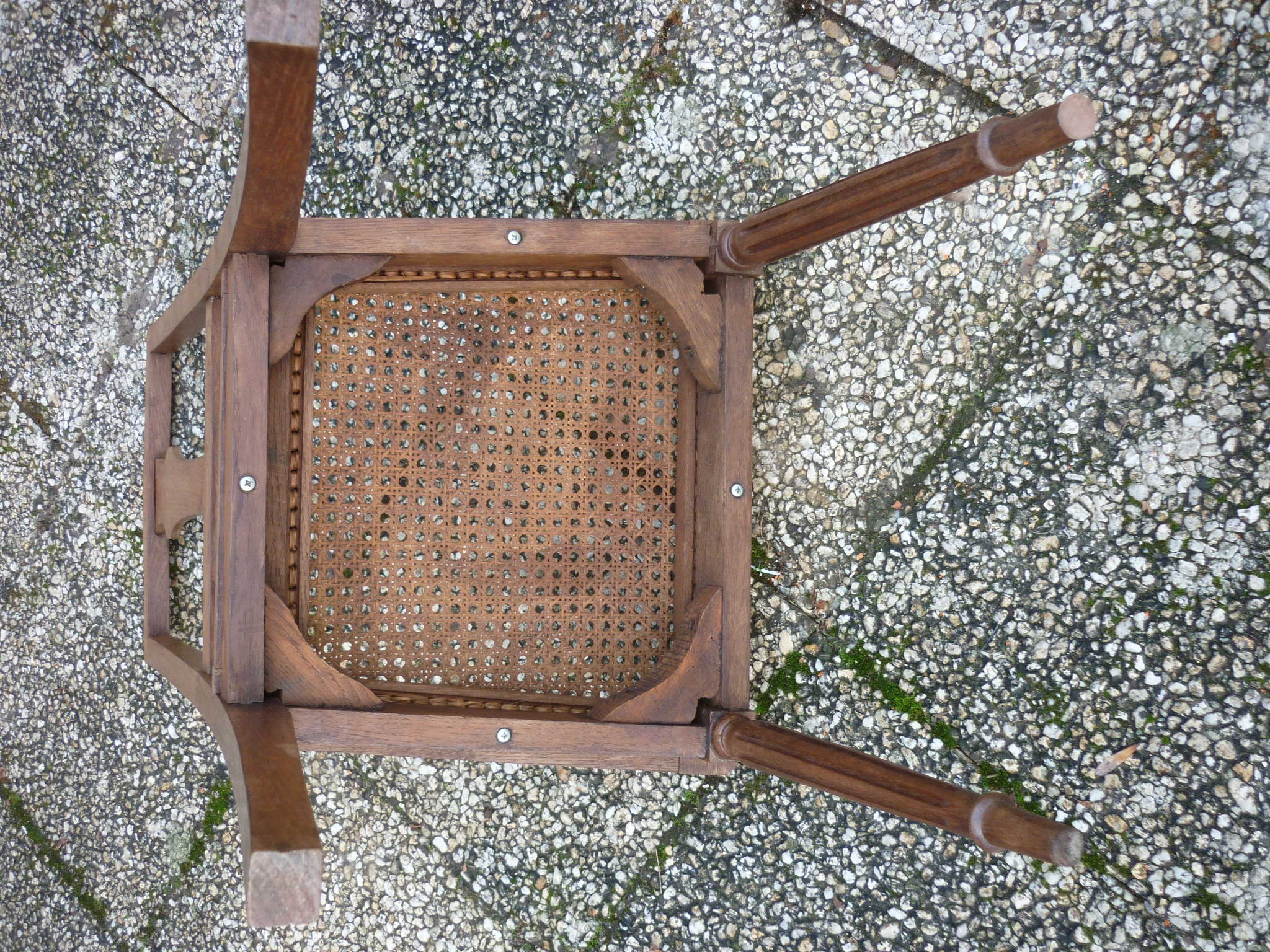 Wooden chair and art-deco annage