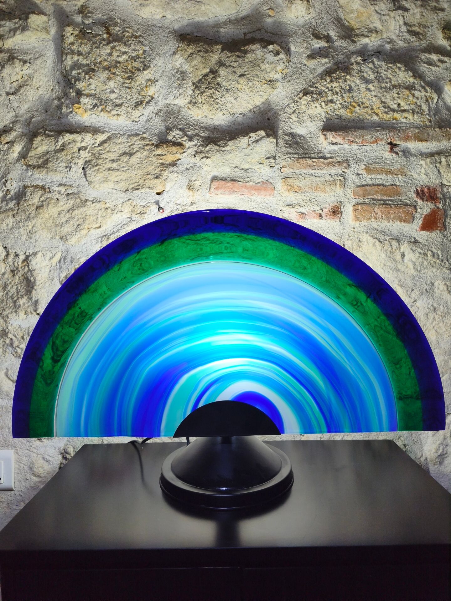 Magnificent table lamp / luminous sculpture in Italian art glass.