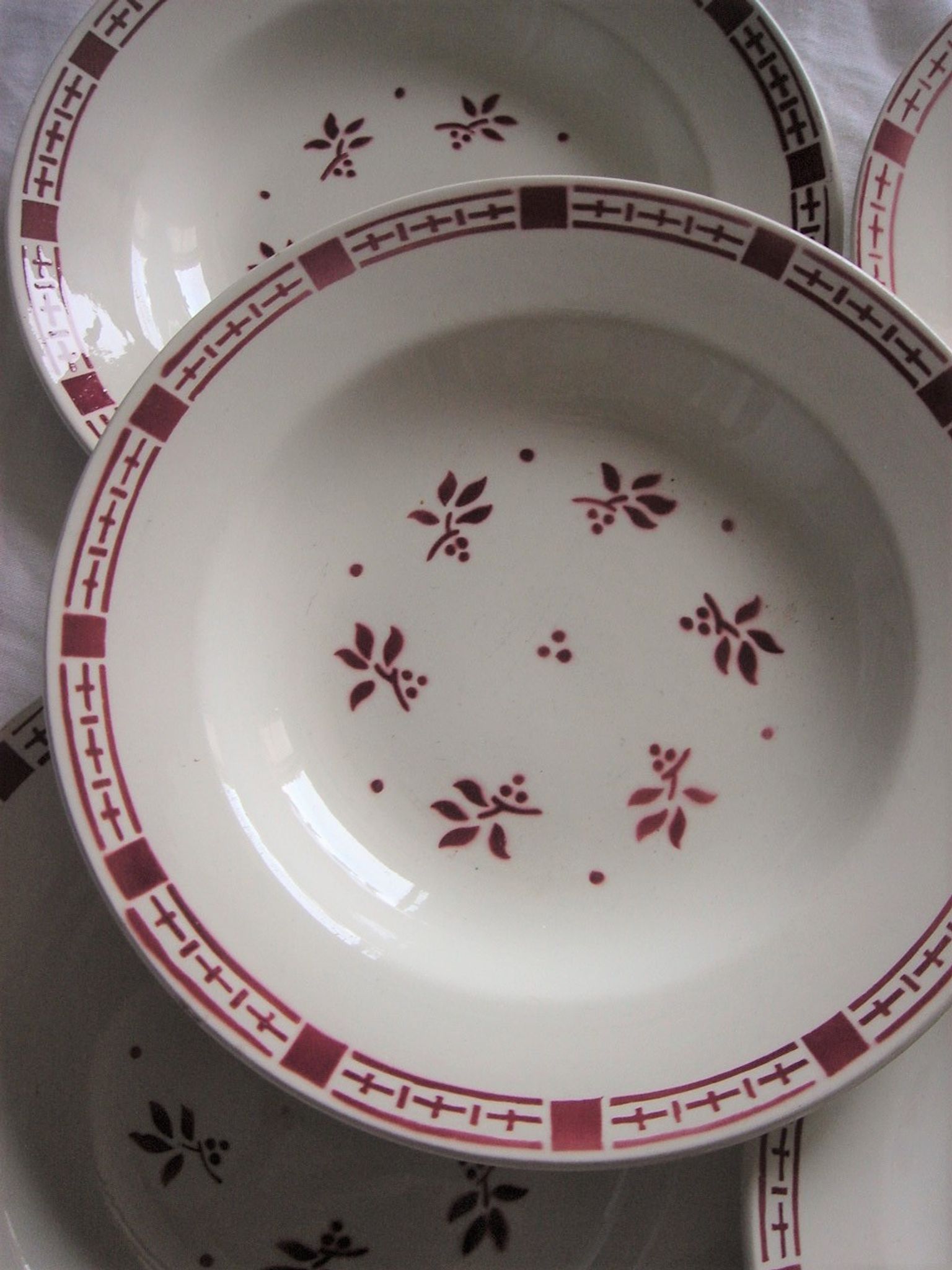 Lot 6 hollow plates Digoin Sarreguemines Dominique Red Flowers Art Deco