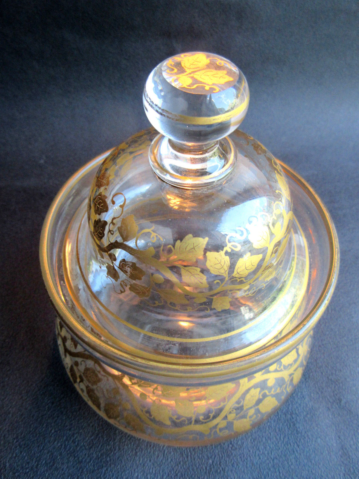 Candy, Baccarat crystal sugar: garlands of golden leaves with fine gold