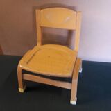 Early childhood chair in plywood.