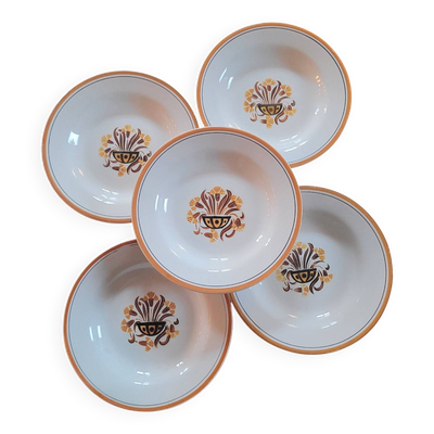 Assiettes Creil & Montereau, décor floral ocre, années 1930