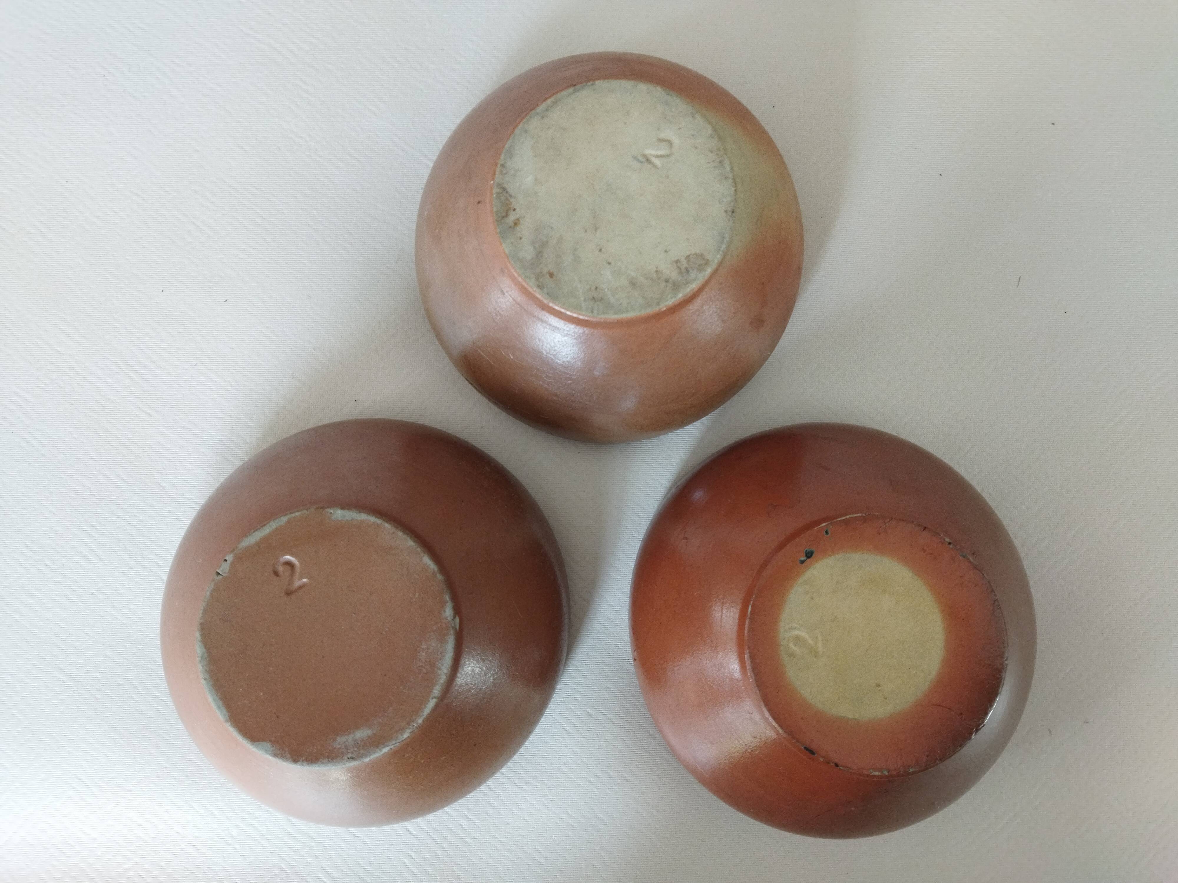 3 stoneware bowls size 2