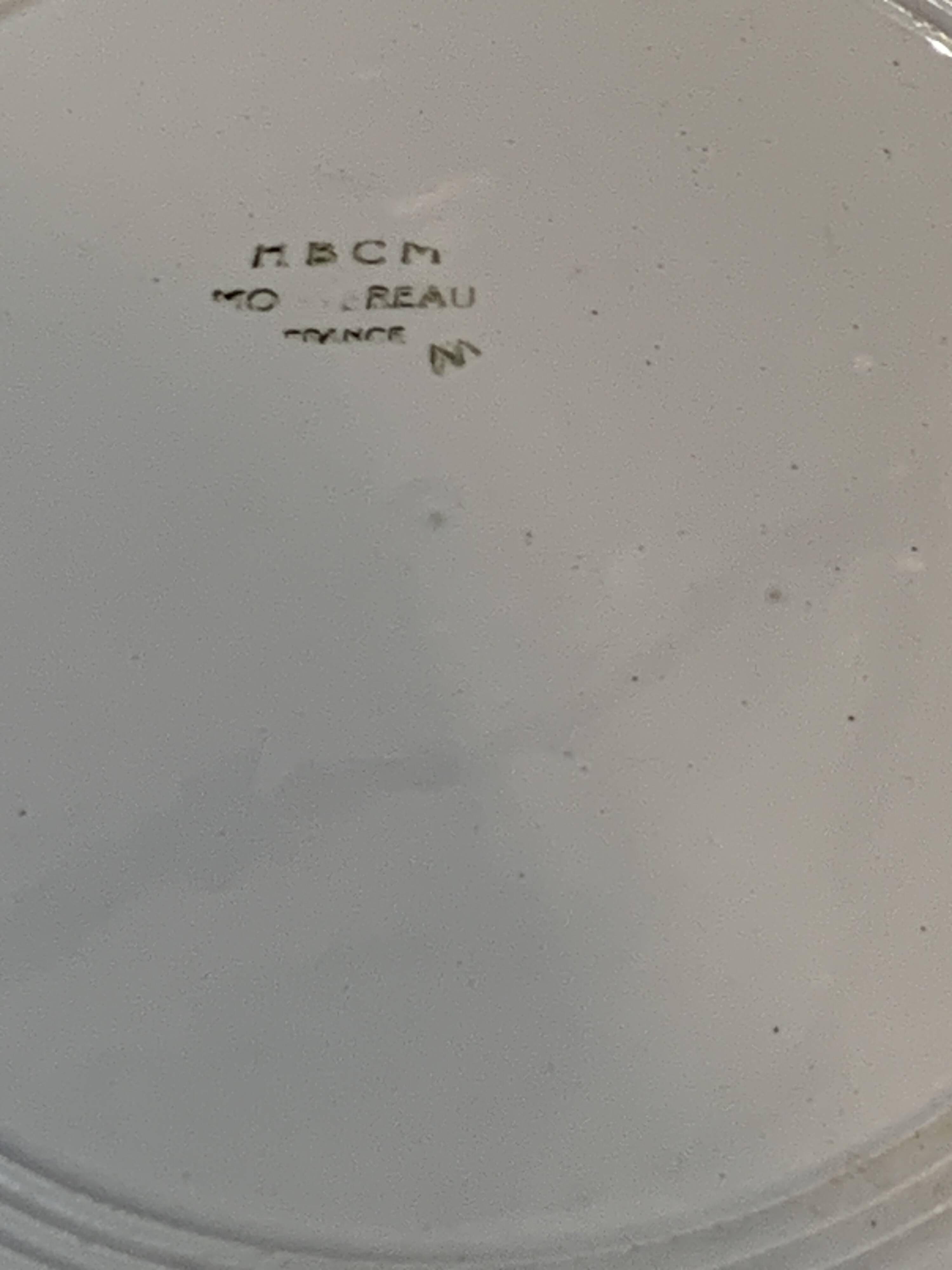 Round earthenware dish brand hbcm 1930
