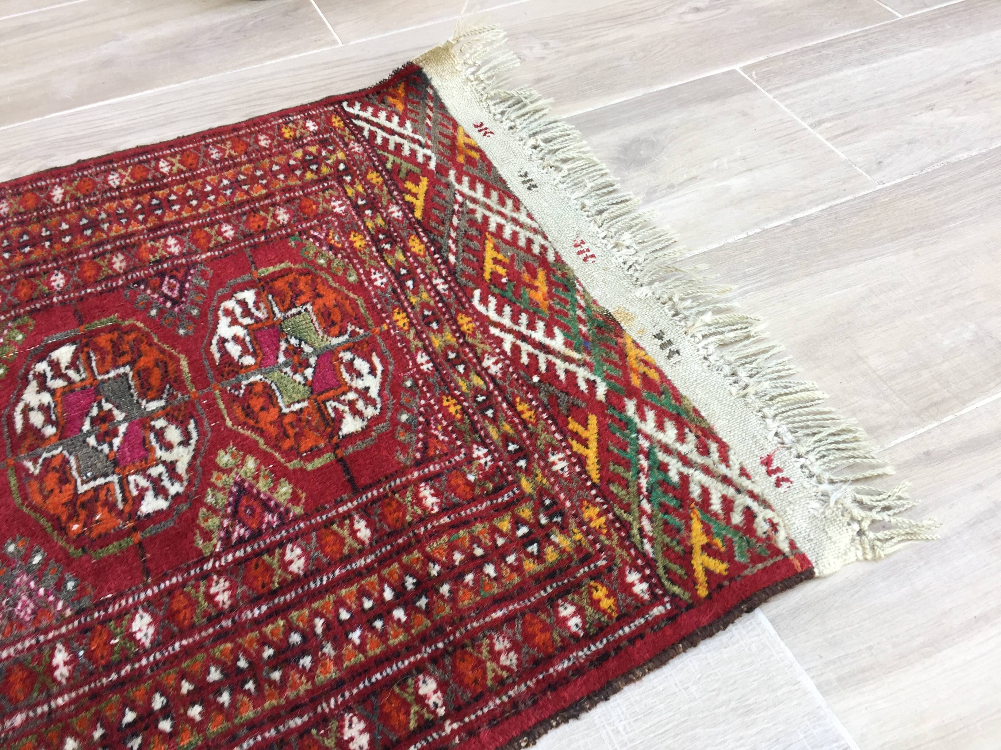 Vintage pure wool rug – 118 x 57cm