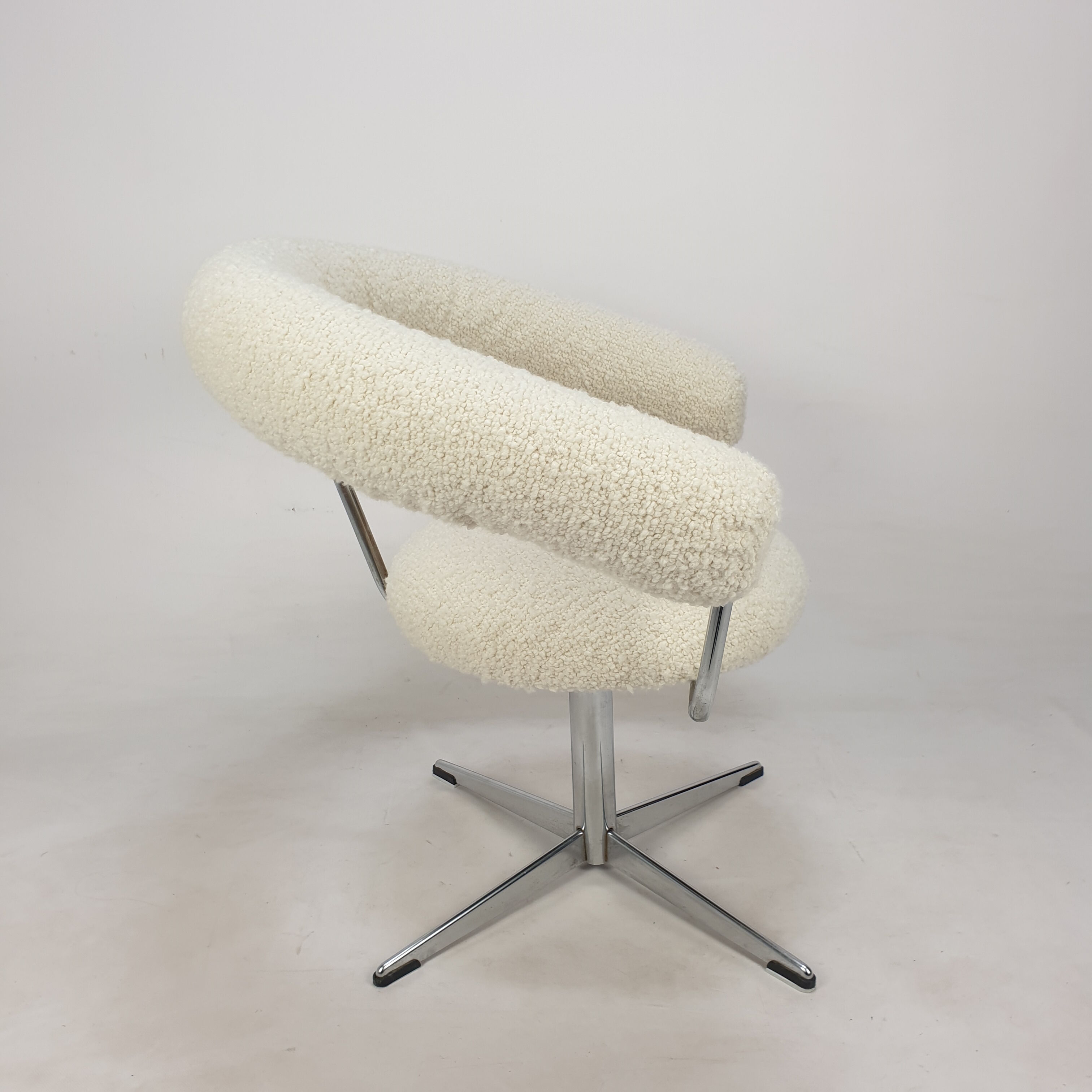Ensemble de 2 fauteuils ronds, années 1970