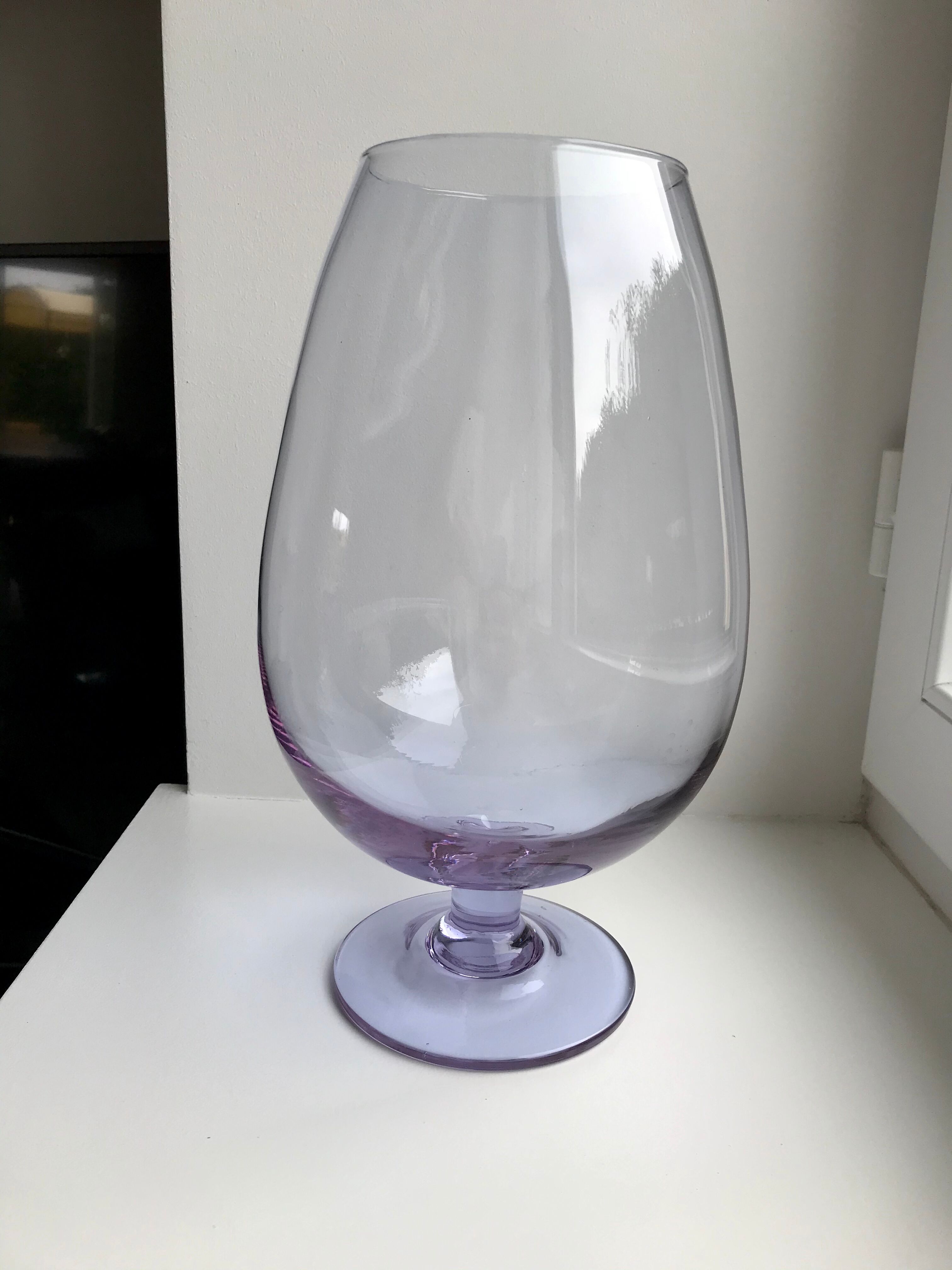 Lilac blown glass vase 70s