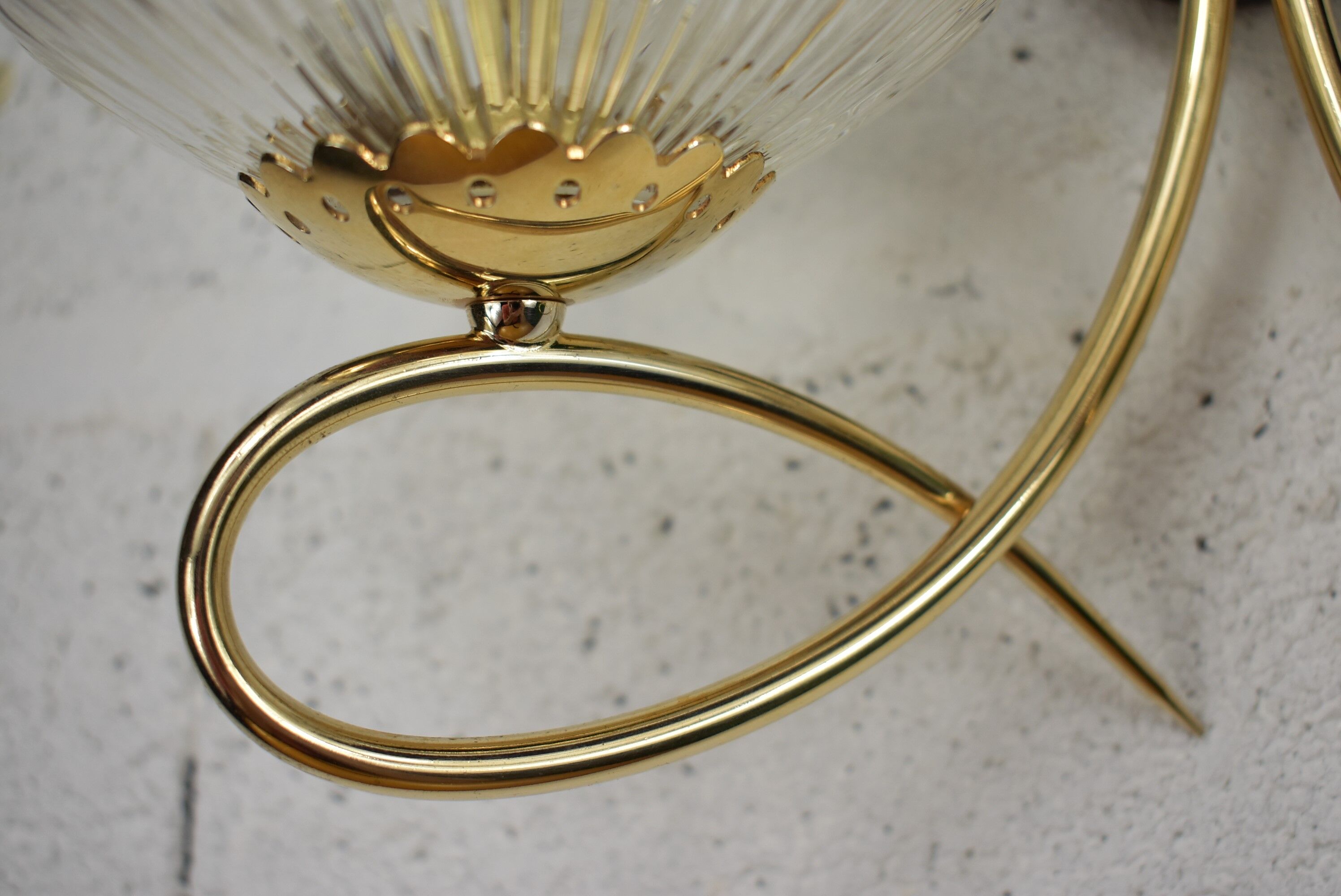 Vintage wall lamp 2 glass lamps.