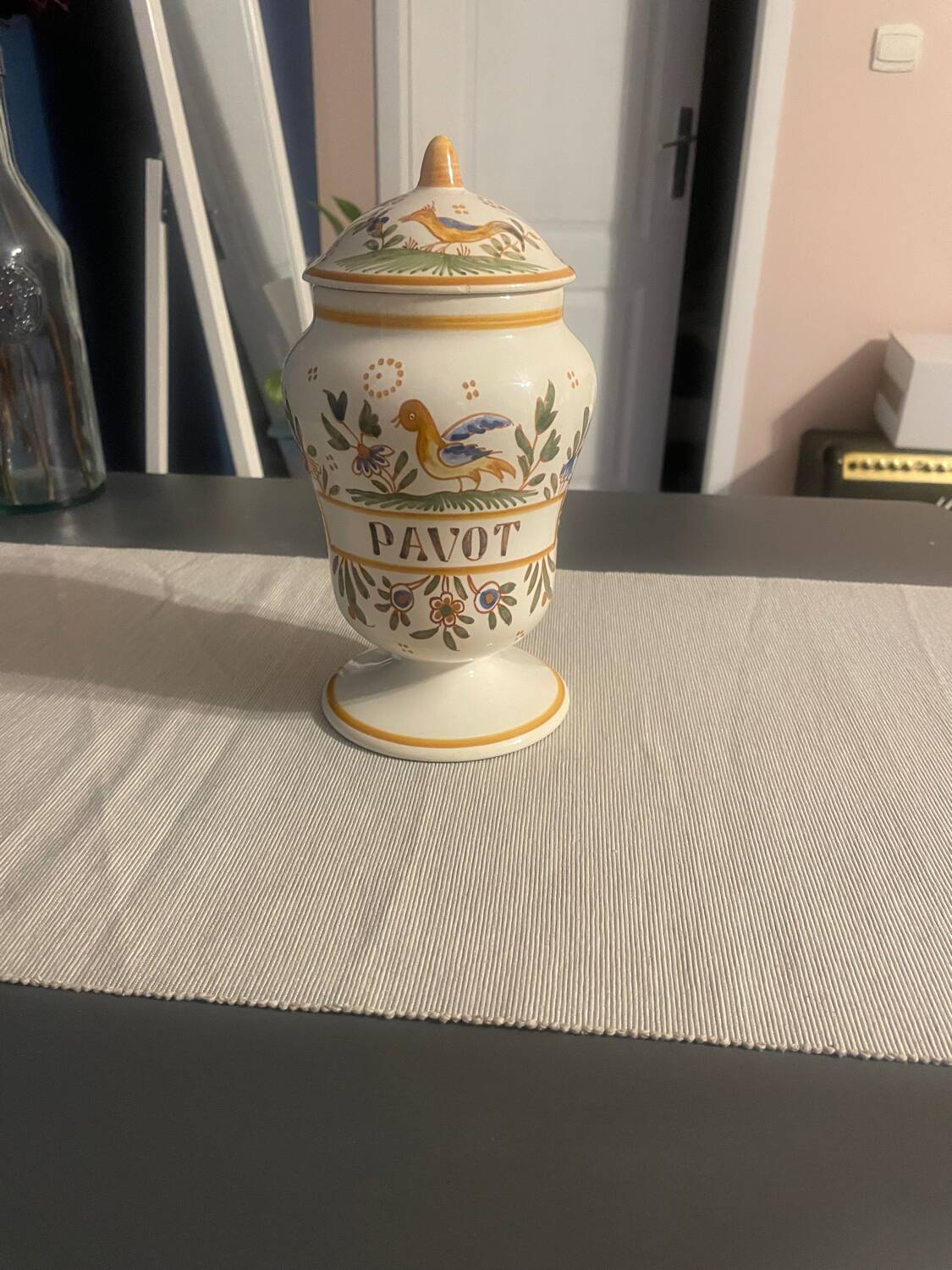 Moustiers pharmacy pot