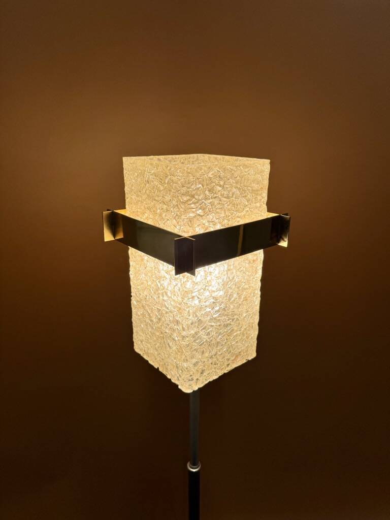 1960 resin lamp post