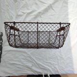 Panier avec 2 poignées en bois en grillage
