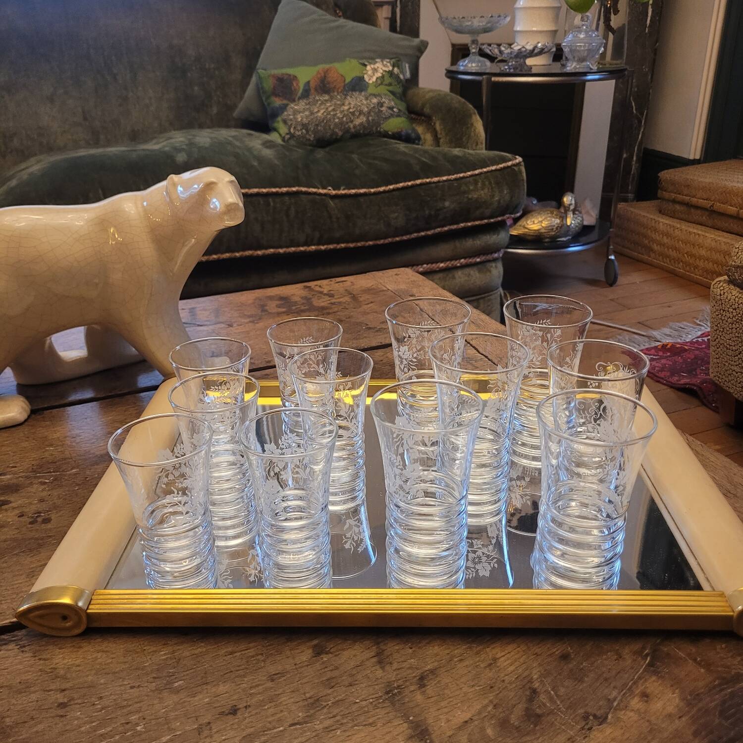 Set of 12 engraved glasses – 50s-60s