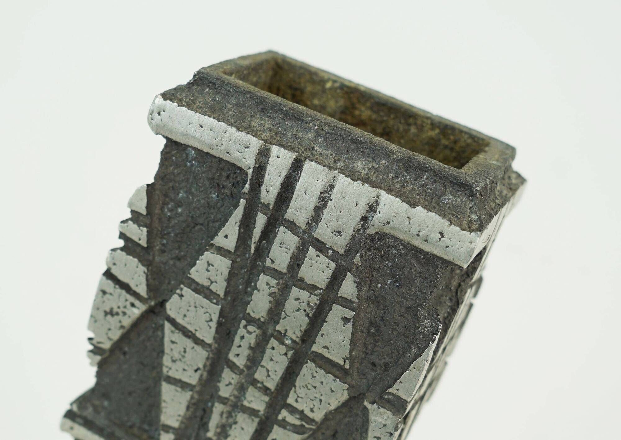 rare brutalist mid century VASE made of cast aluminum casper studioguss 70s