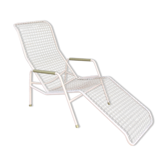Vintage wired metal chaise longue