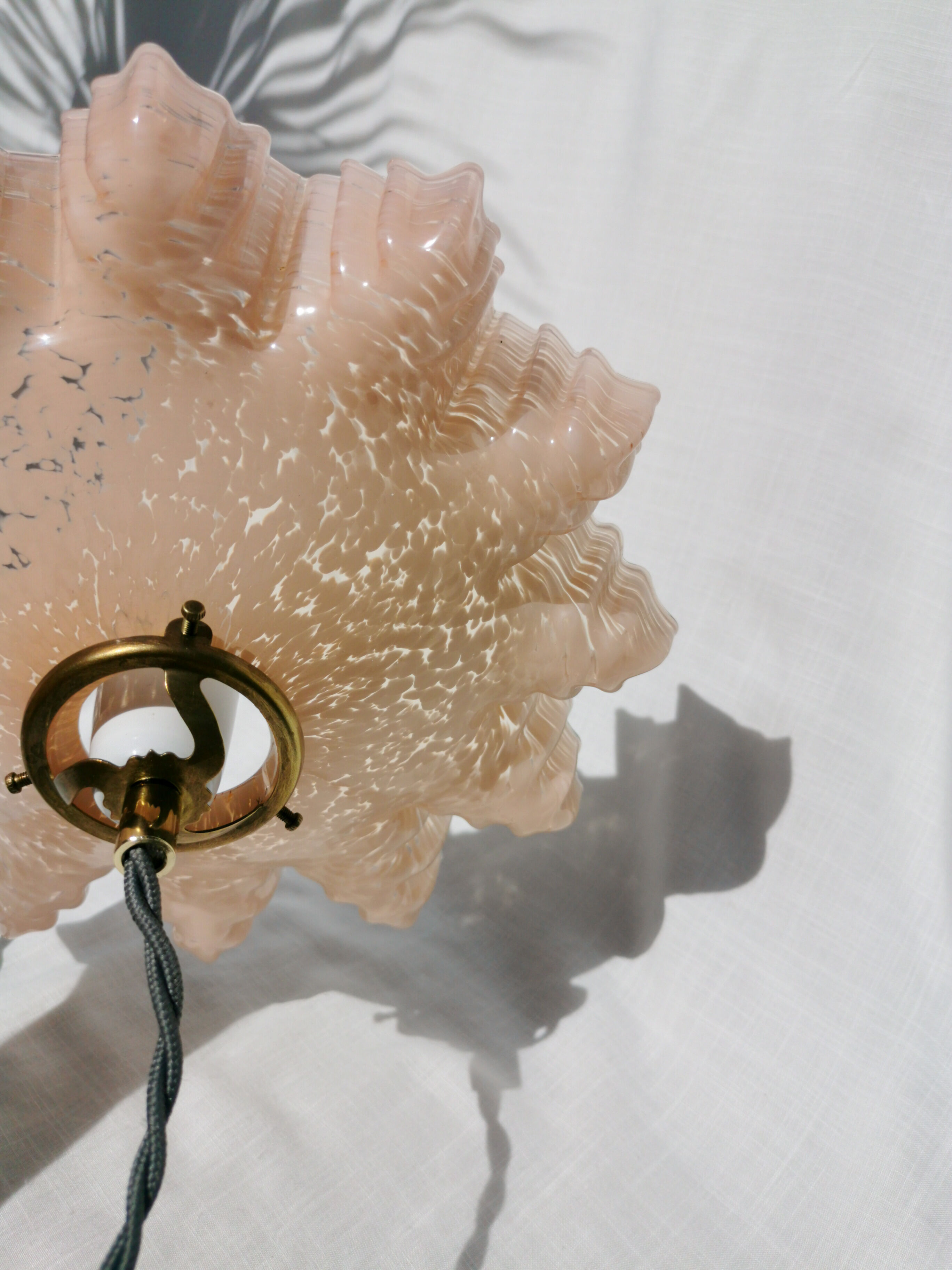 Suspension glass of clichy pink art deco