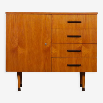 Commode vintage en bois éditée par UP Zavody, 1960