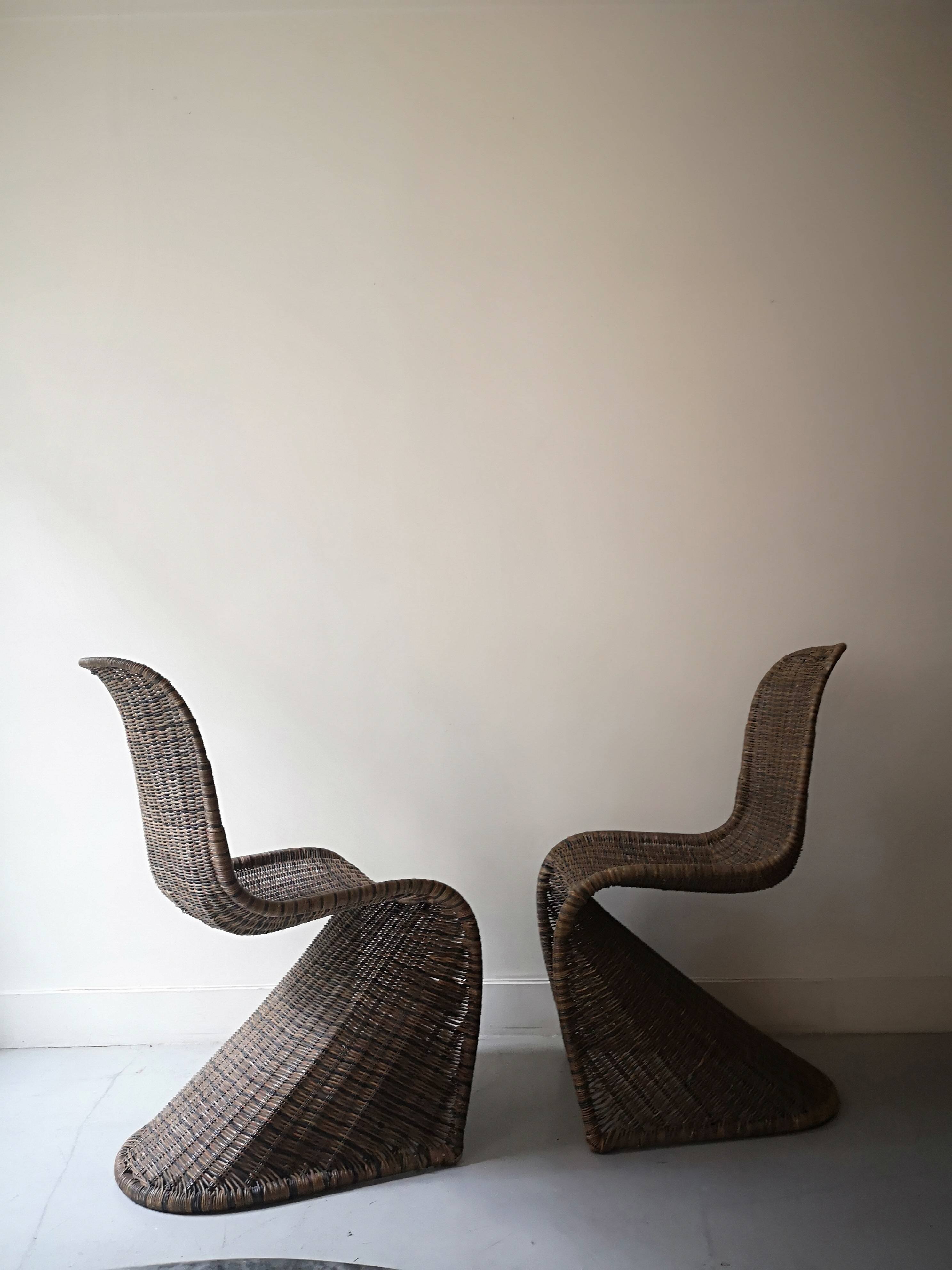 set de 2 chaises incurvées en rotin, design 1960 / 1970