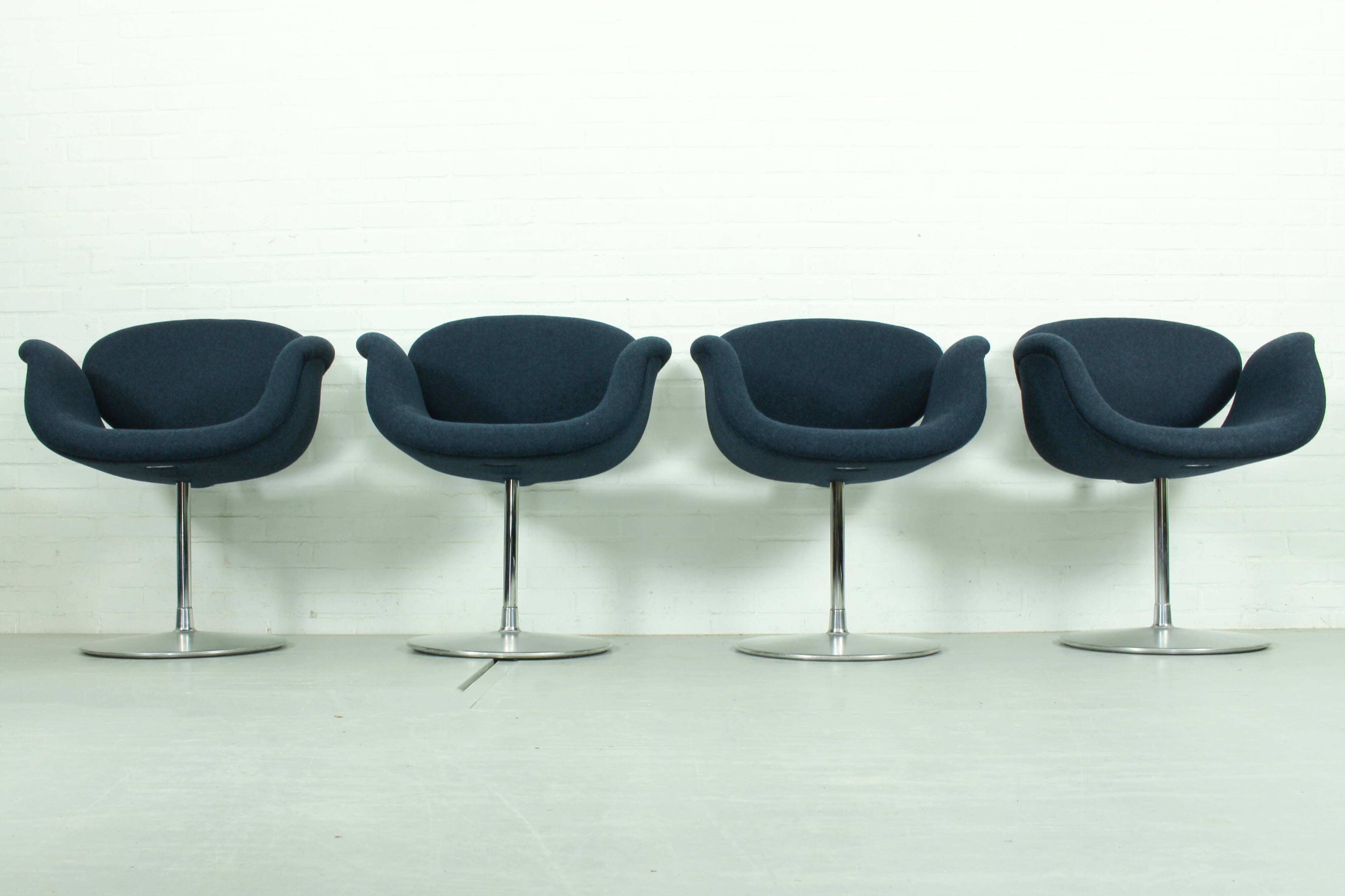 Set of 4 Swivel Little Tulip Dining Chairs by Pierre Paulin for Artifort, 1