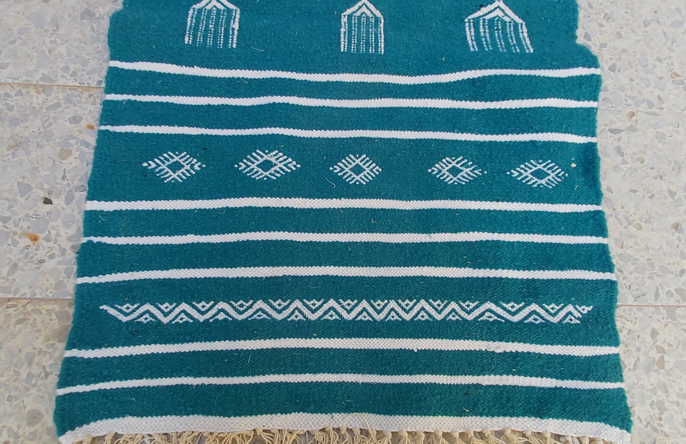 Handmade blue and white kilim rug in pure wool 110x60