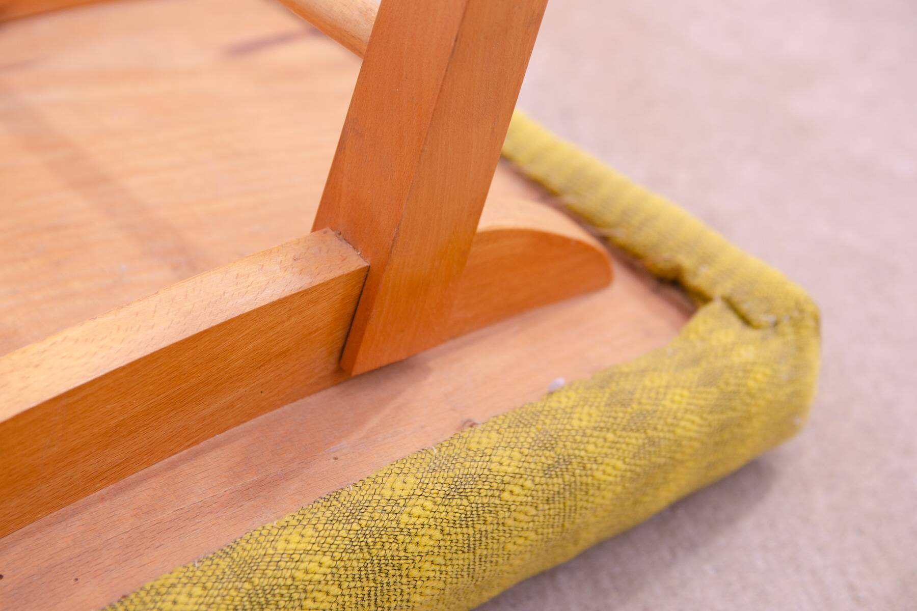 Tabouret vintage, repose-pieds, Západoslovenské nábytkárské závody, 1970