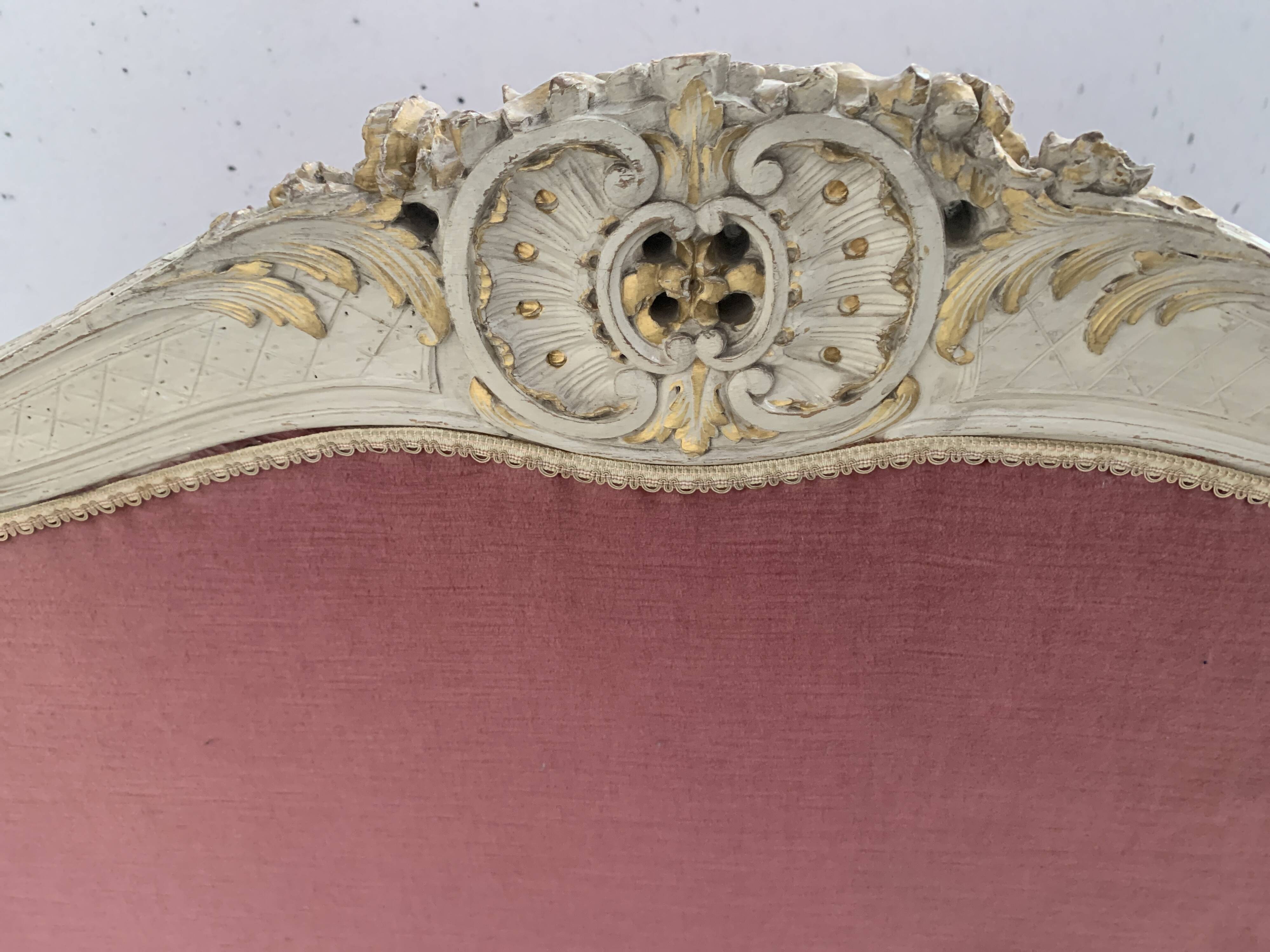 Louis XV style bench in lacquered and gilded beech, 20th century