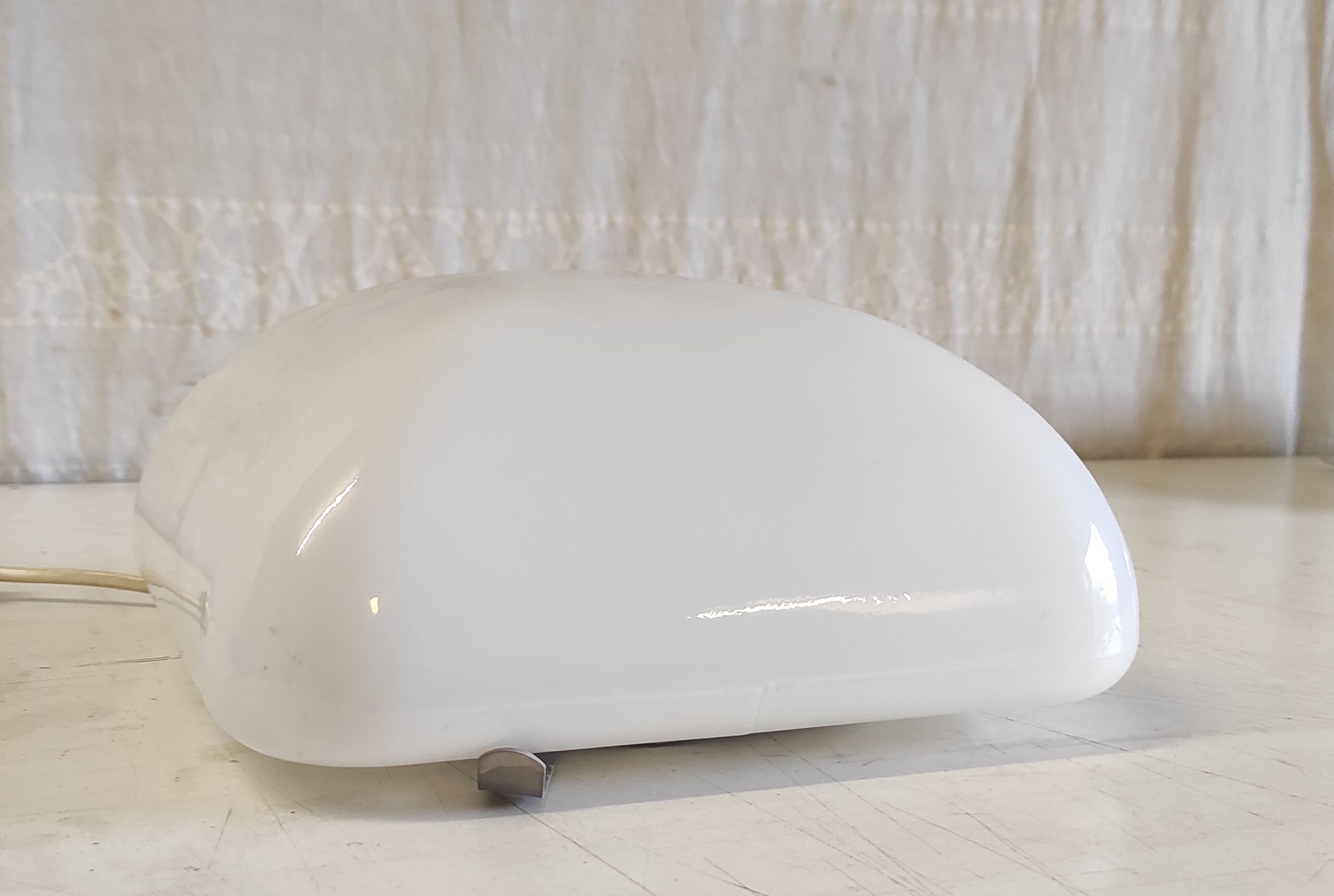 Plafonnier ou applique globe opaline carré - mid. XXeme