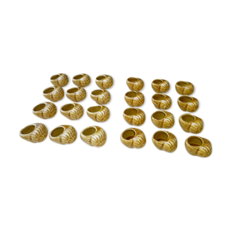 Set of 24 shells for ceramic snails