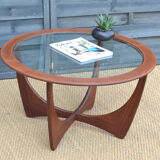 Table basse par Victor Wilkins éditée par Gplan