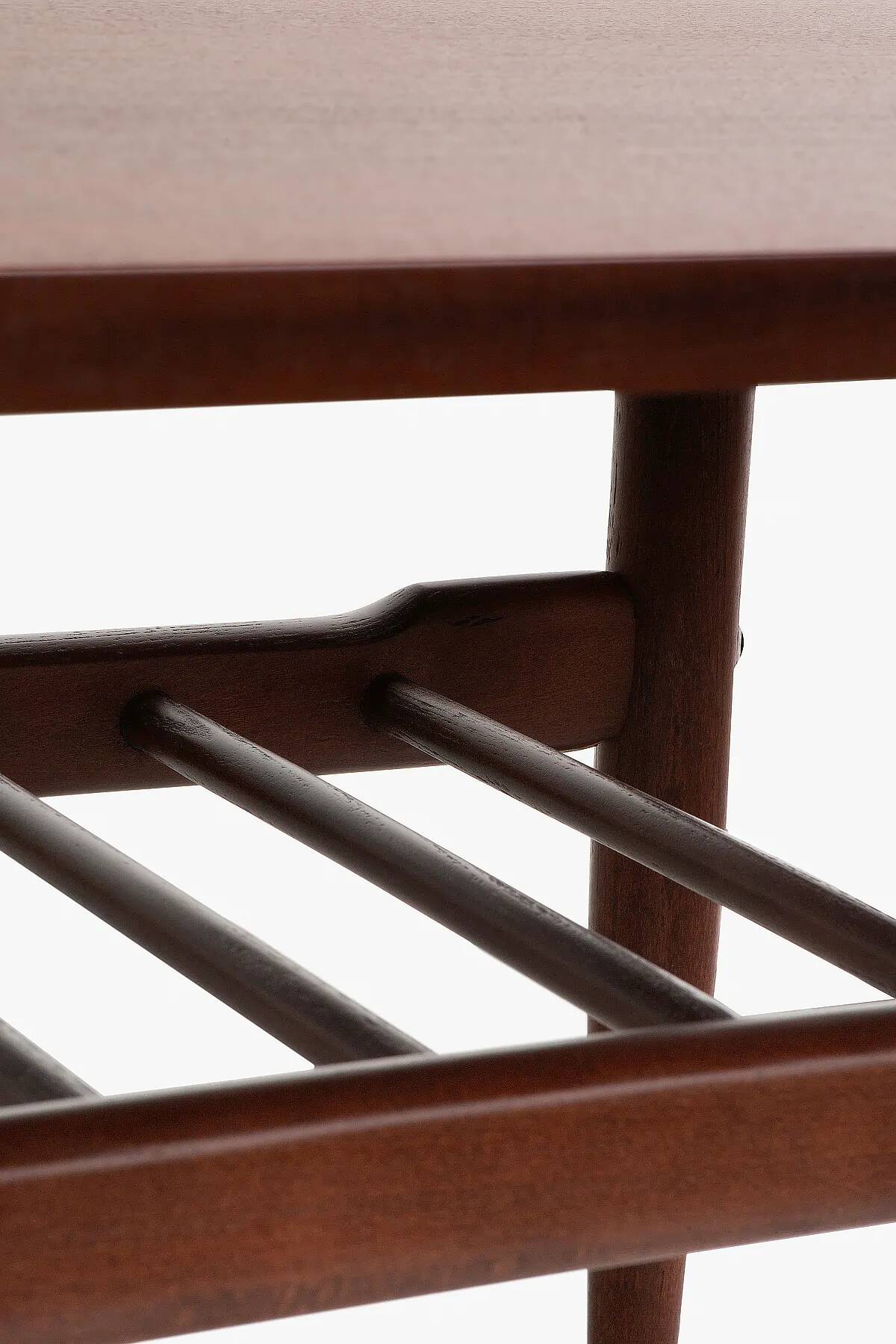 Coffee table with "ladder"