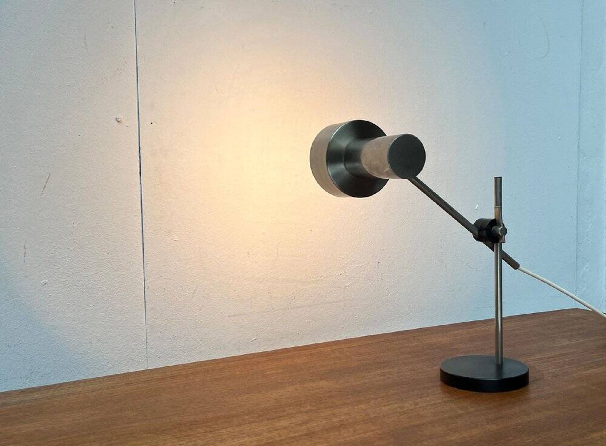 Lampe de table minimaliste milieu du siècle, années 1960