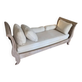 magnificent daybed / sofa bed with cushions, ideal for a bedroom,