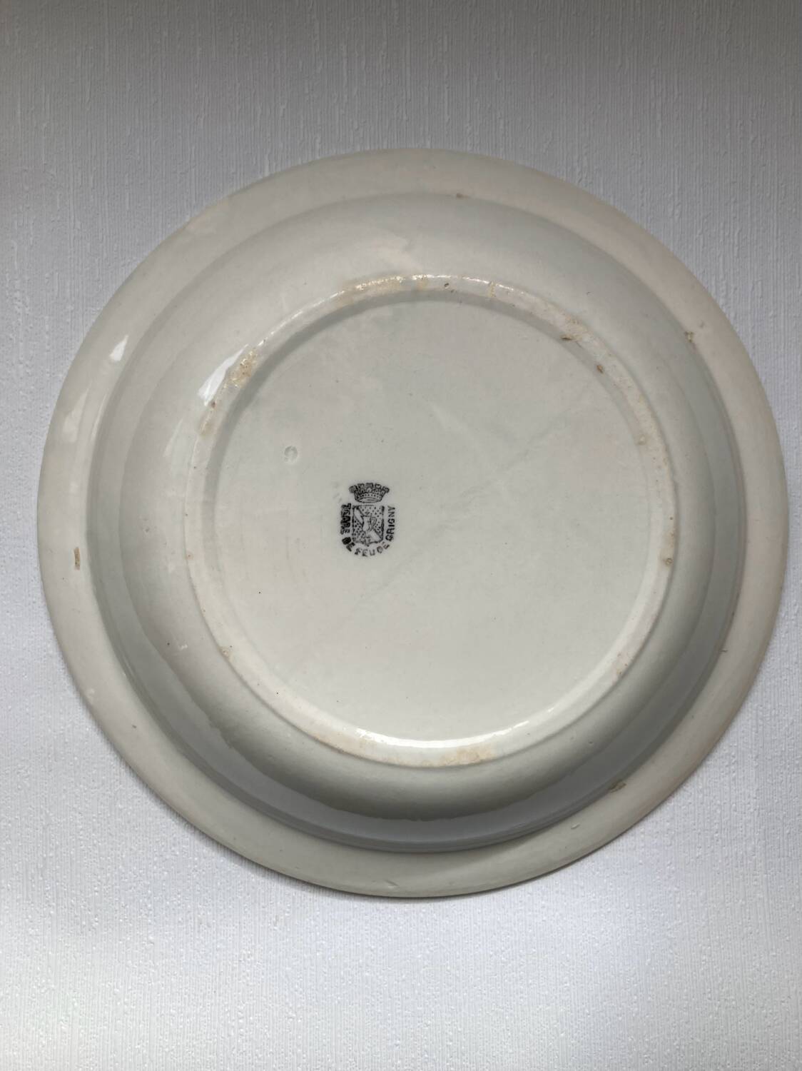 Grigny Terre de Feu dish, floral motif, 19th - 20th century