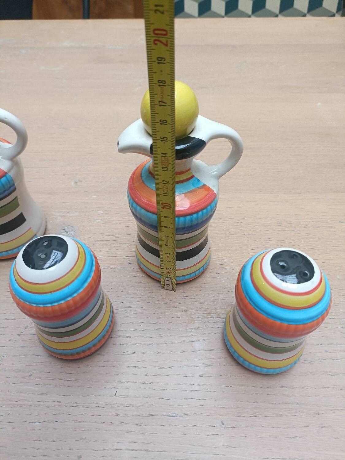 Vinegar and oil set, salt shaker and pepper shaker.
