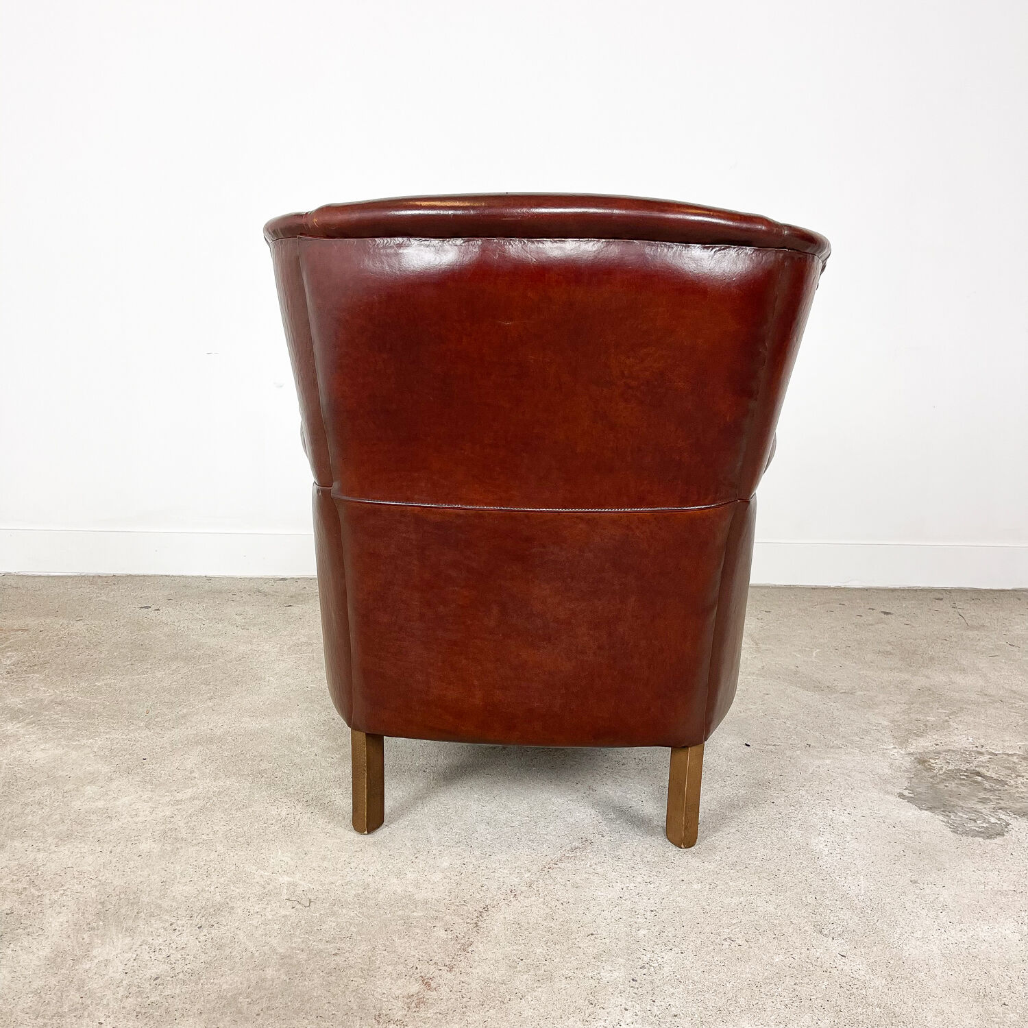 Vintage sheep leather wingback armchair zuna