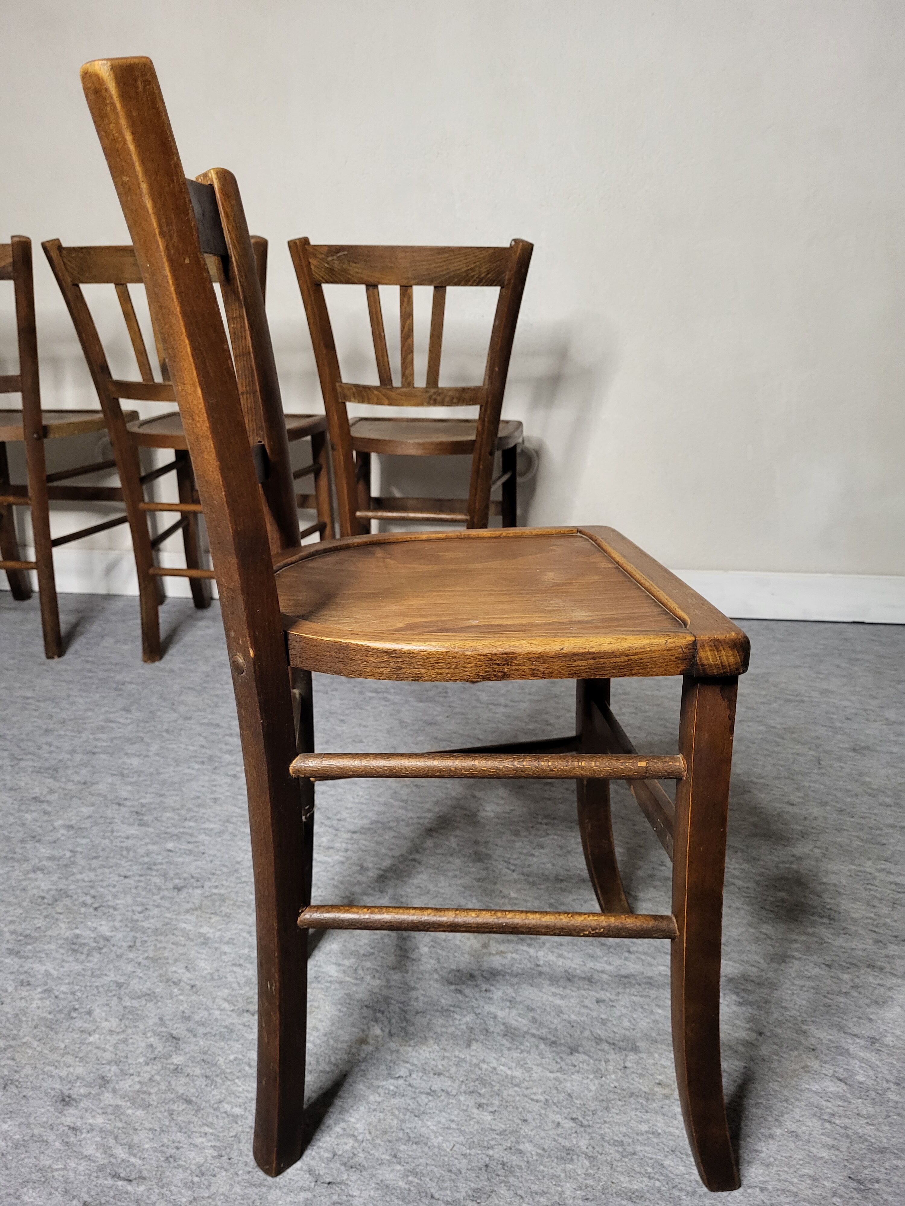 4 chaise bistrot bois